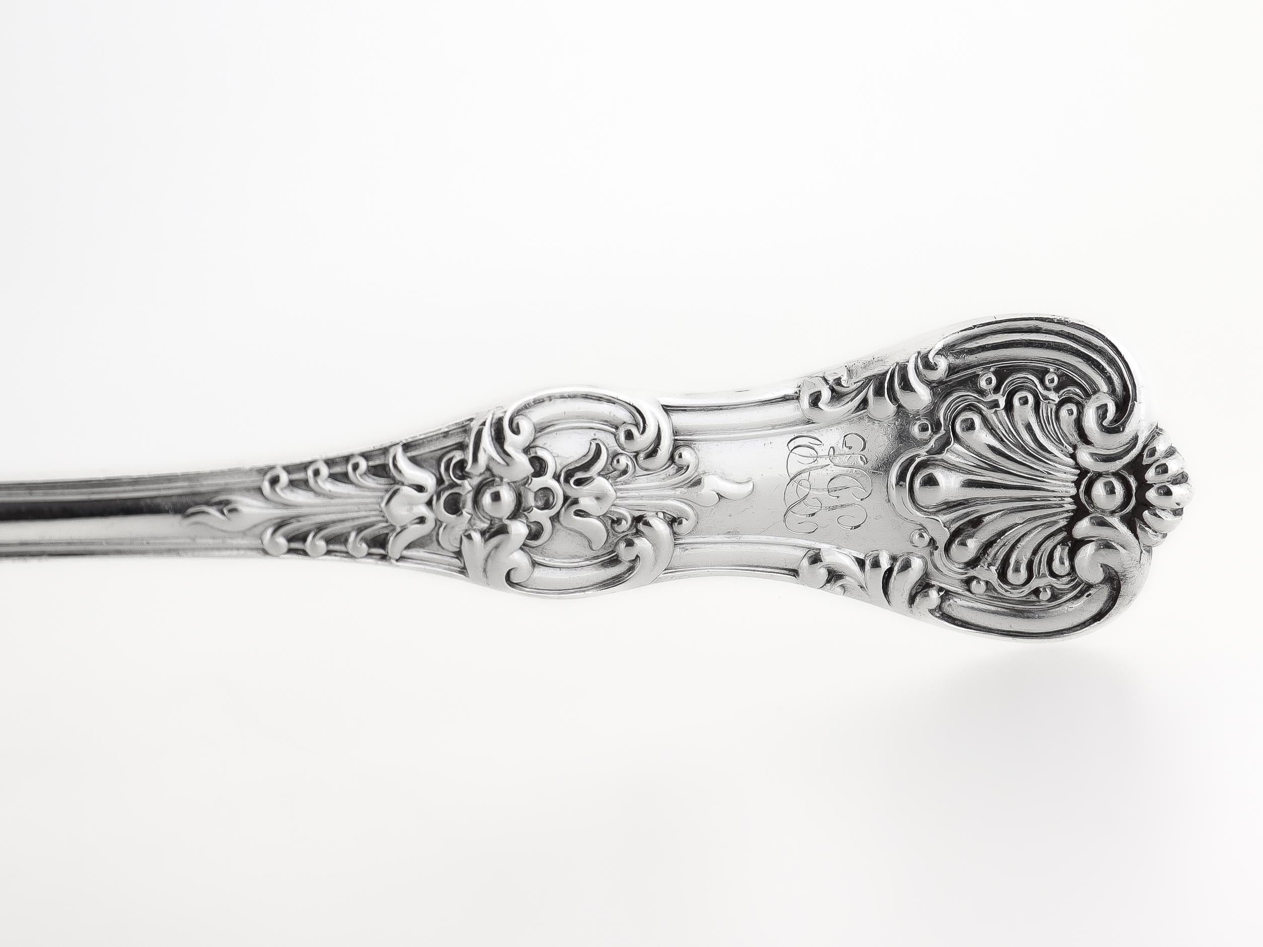 Antigüedades Tiffany & Co. Cuchara de Plata de Ley 'Rey Inglés' Ostra de Berry en venta 4