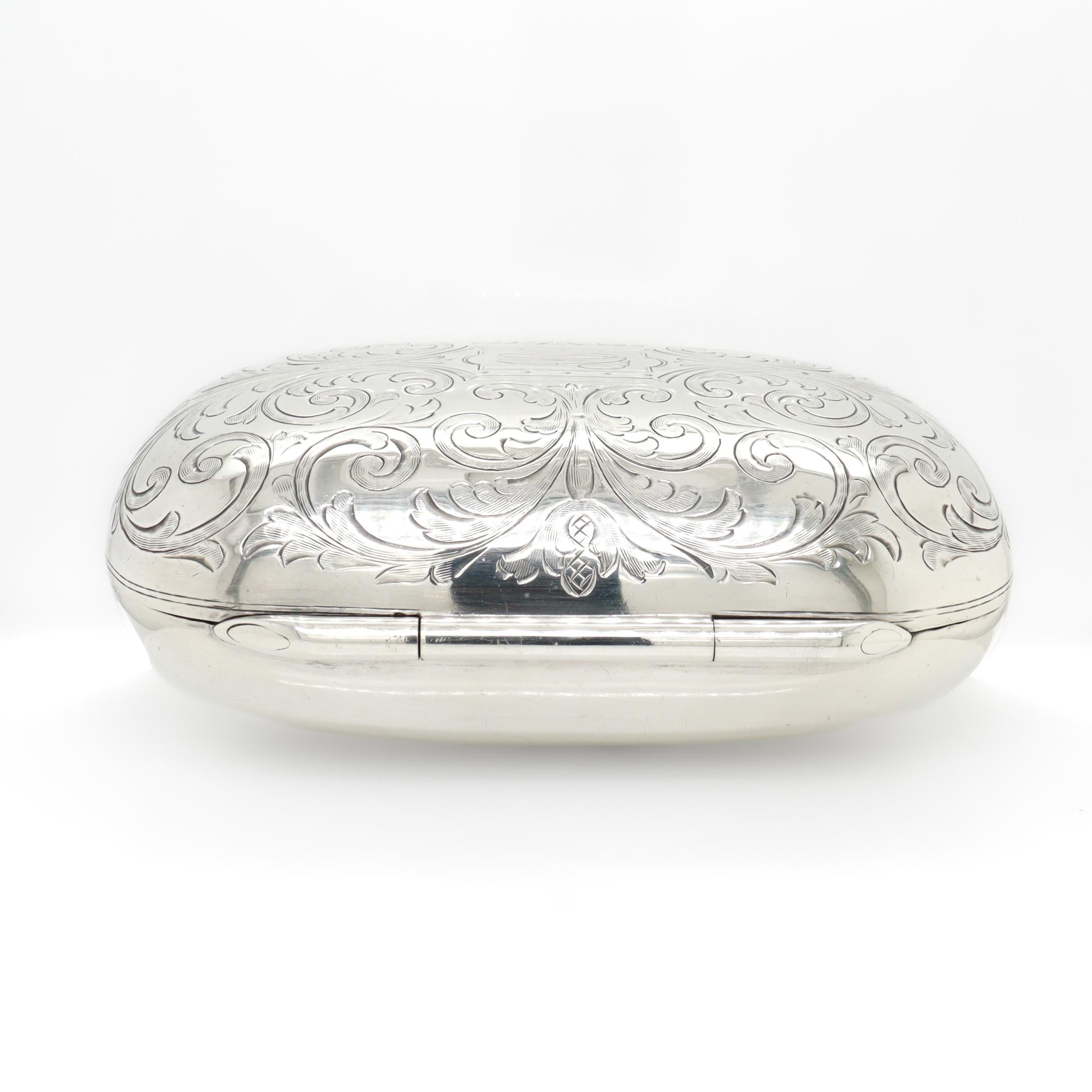 Antigüedades Tiffany & Co. Jabonera de plata de ley grabada y con monograma en venta 3