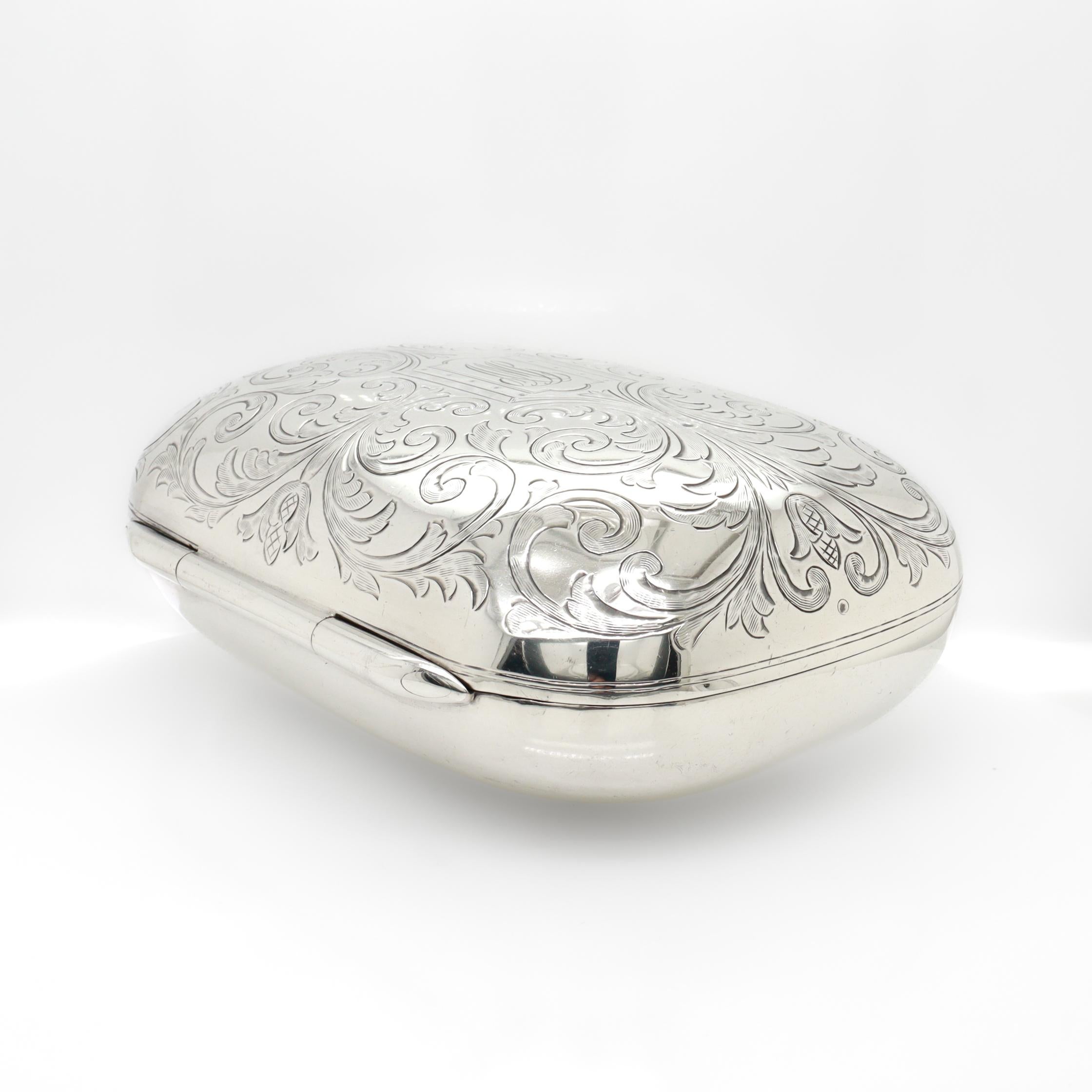 Antigüedades Tiffany & Co. Jabonera de plata de ley grabada y con monograma en venta 4