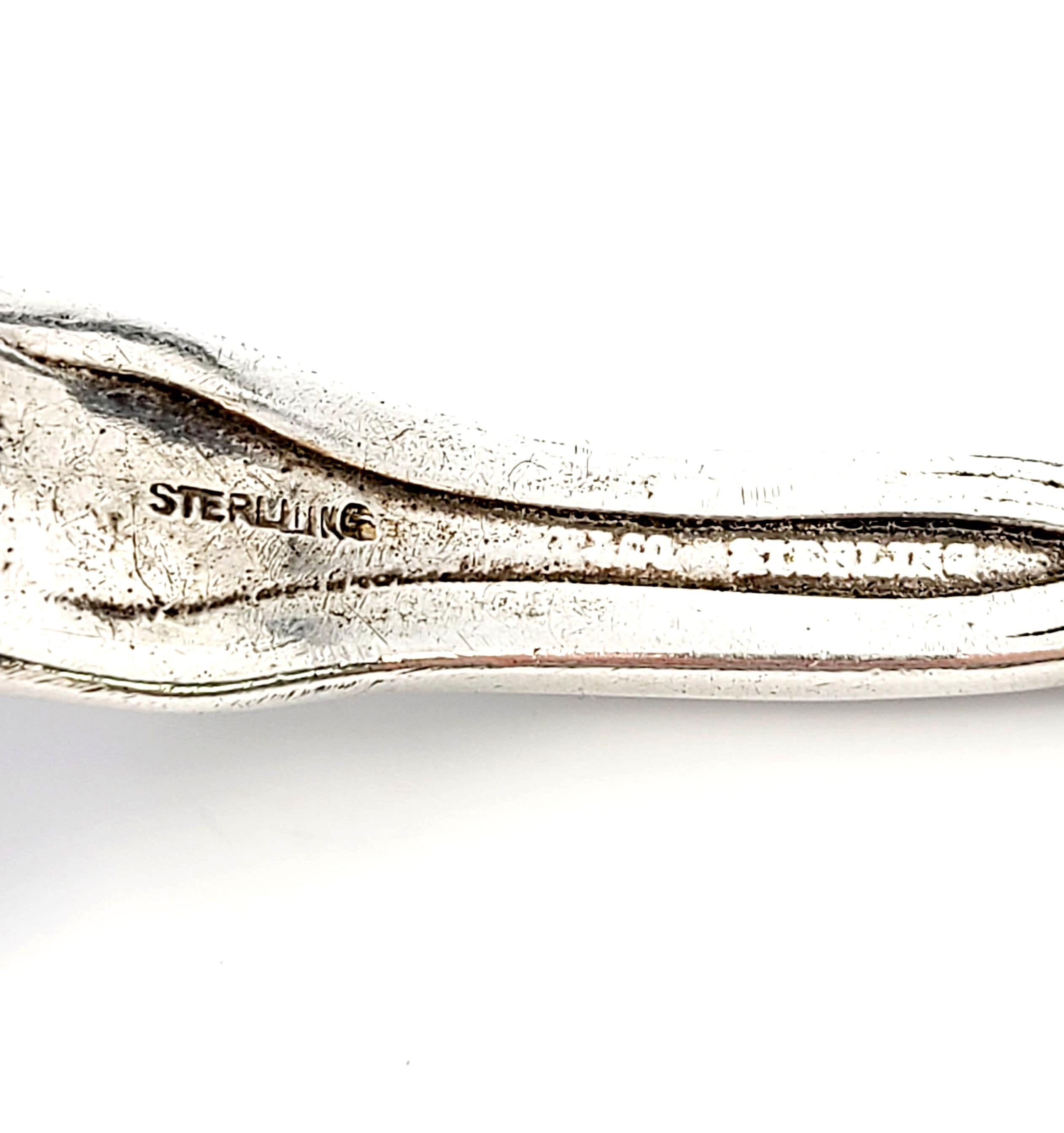Antiguo Tiffany & Co Cuchara de plata esterlina con dibujo de fresa y bayas para cazuela en venta 2