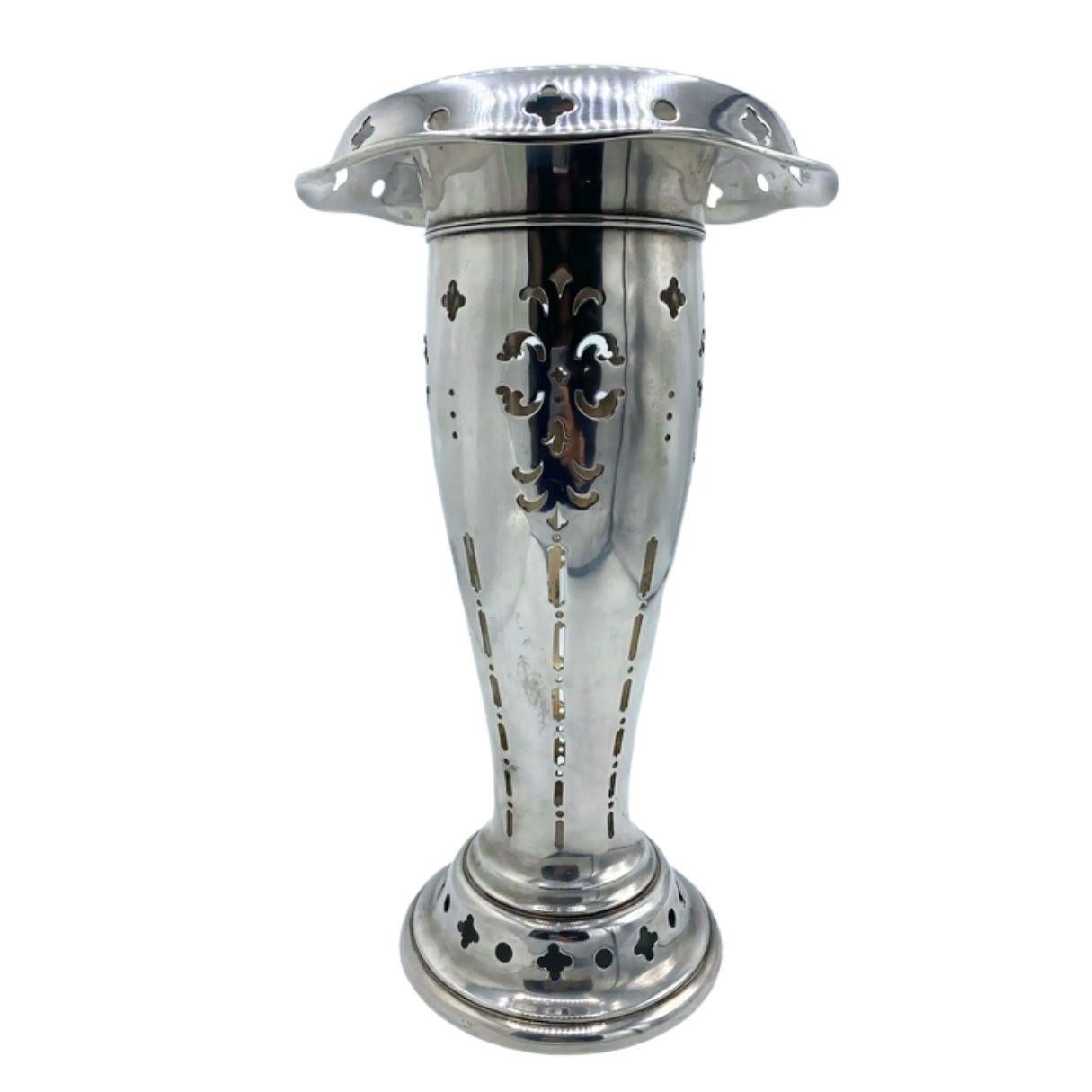 da uomo o donna Antico vaso in argento Tiffany & Co. in vendita