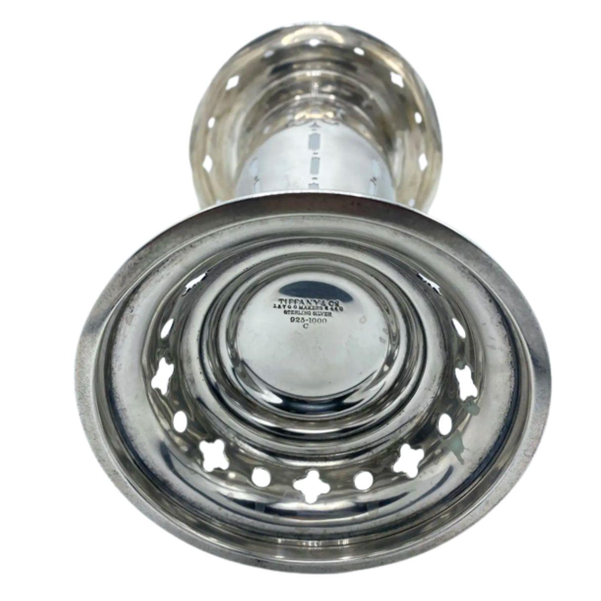 Antico vaso in argento Tiffany & Co. in vendita 3