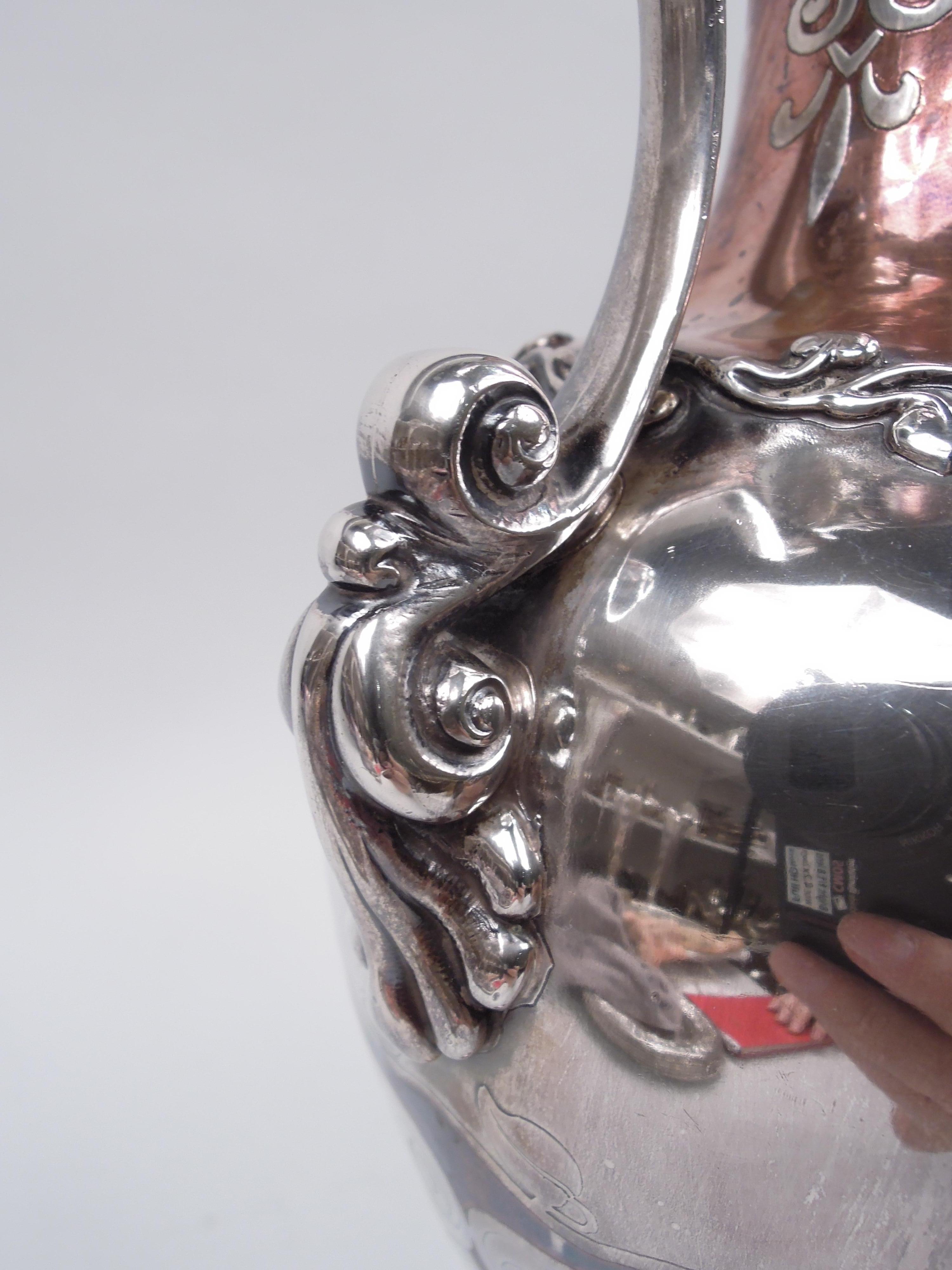 Antike Edwardianische klassische edwardianische Sterlingsilber-Kanne aus gemischten Metallen, antik im Zustand „Gut“ im Angebot in New York, NY