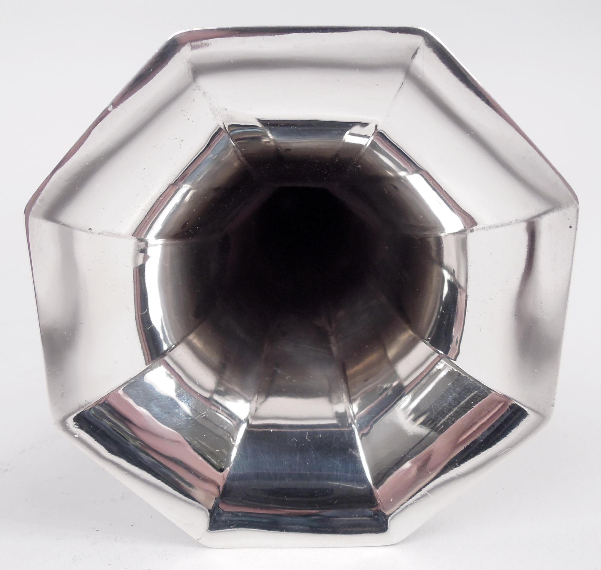 American Antique Tiffany Edwardian Regency Sterling Silver Bud Vase For Sale