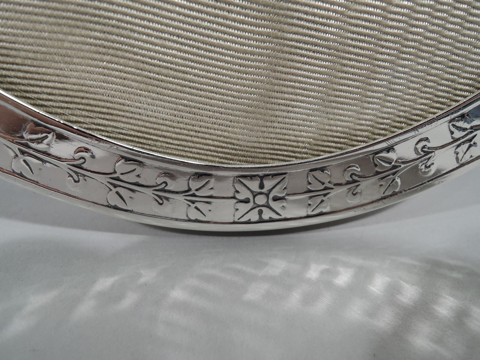 American Antique Tiffany Edwardian Sterling Silver Oval Picture Frame