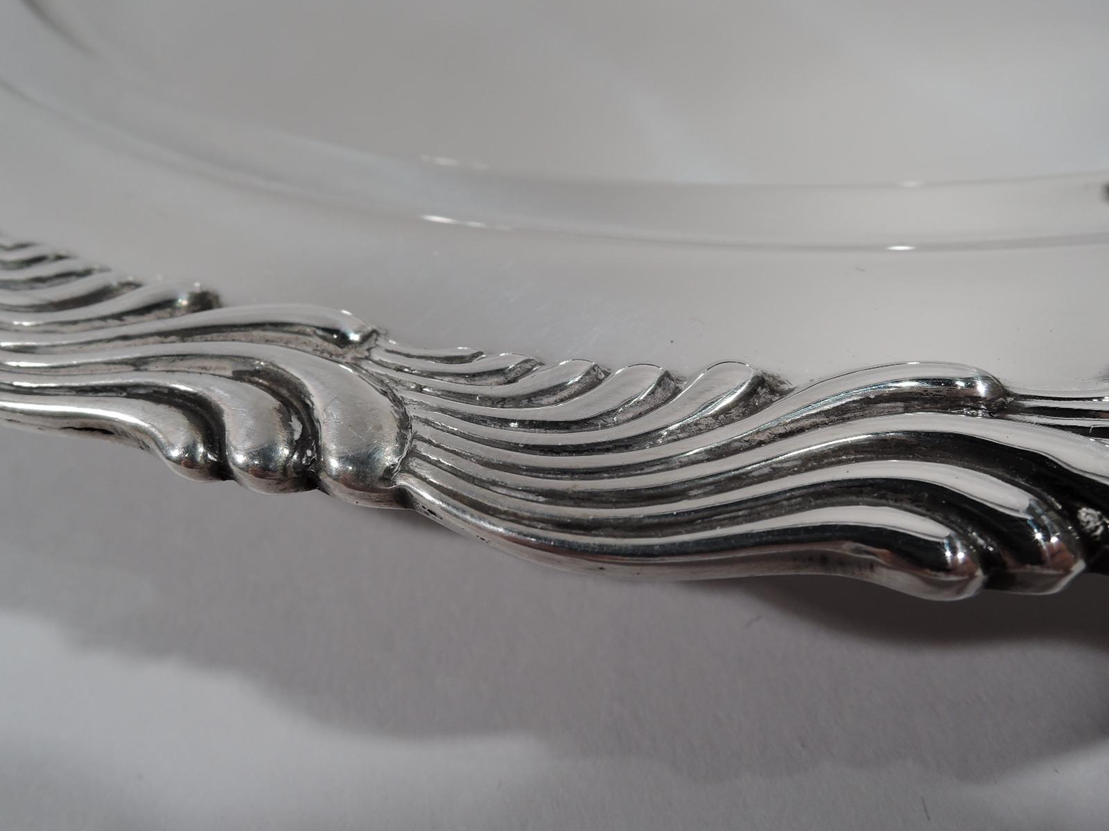 Antique Tiffany Edwardian Sterling Silver Tray with Wave Edge Motif In Excellent Condition In New York, NY