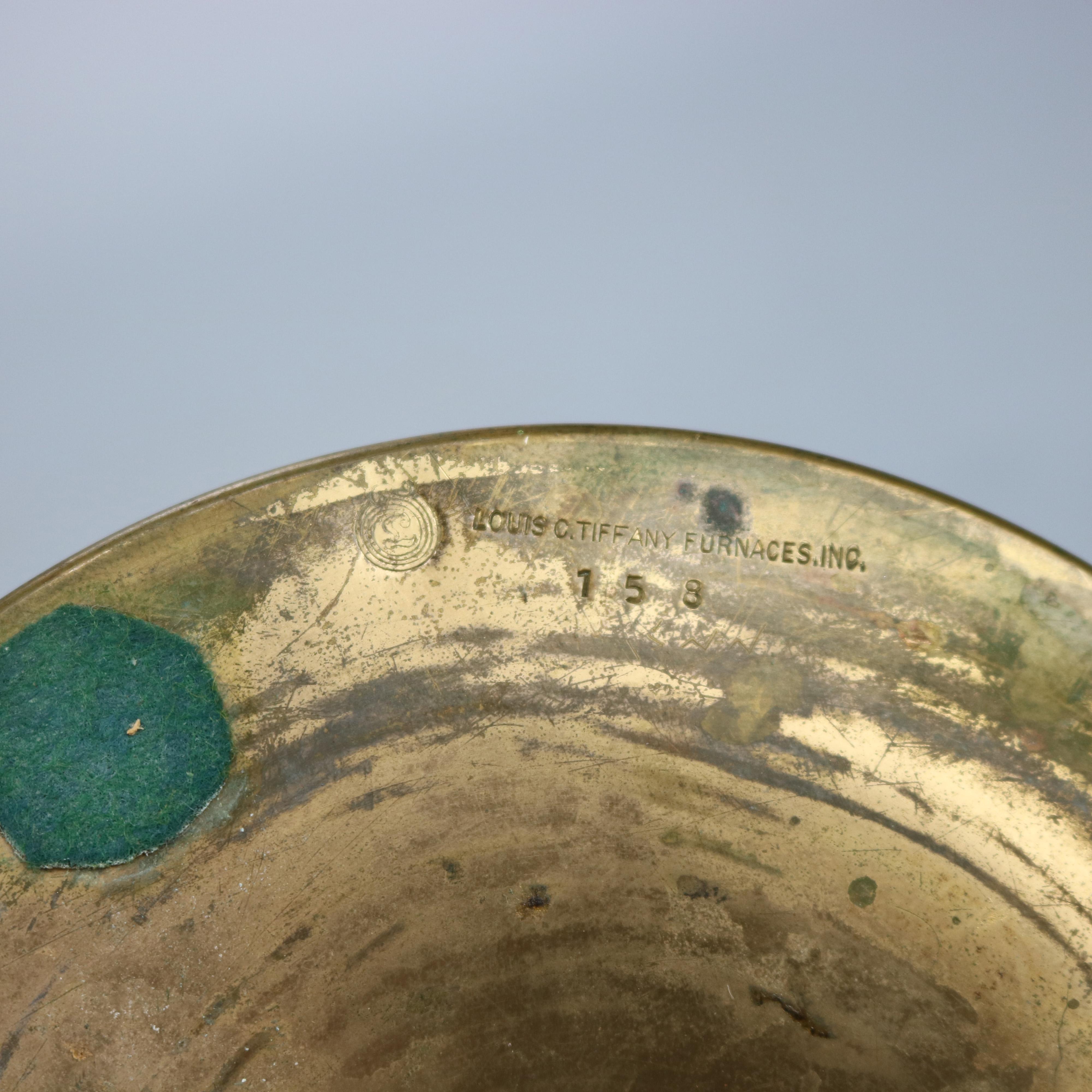 Antique Tiffany Favrile Art Glass Trumpet Vase in Bronze Base, Circa 1920 4
