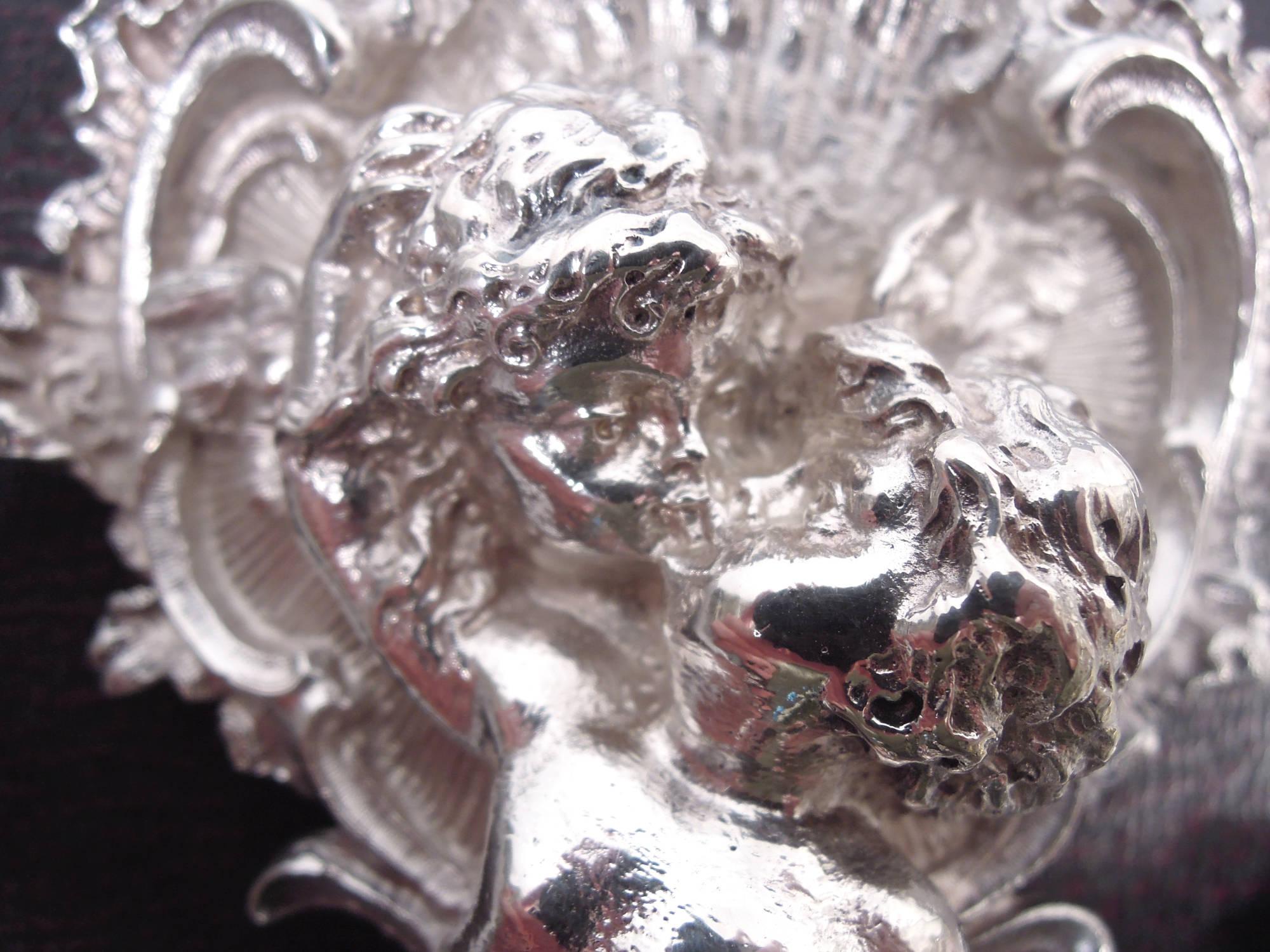 Américain Cuillère à bonbons ancienne Tiffany Gilded Age en argent sterling en vente