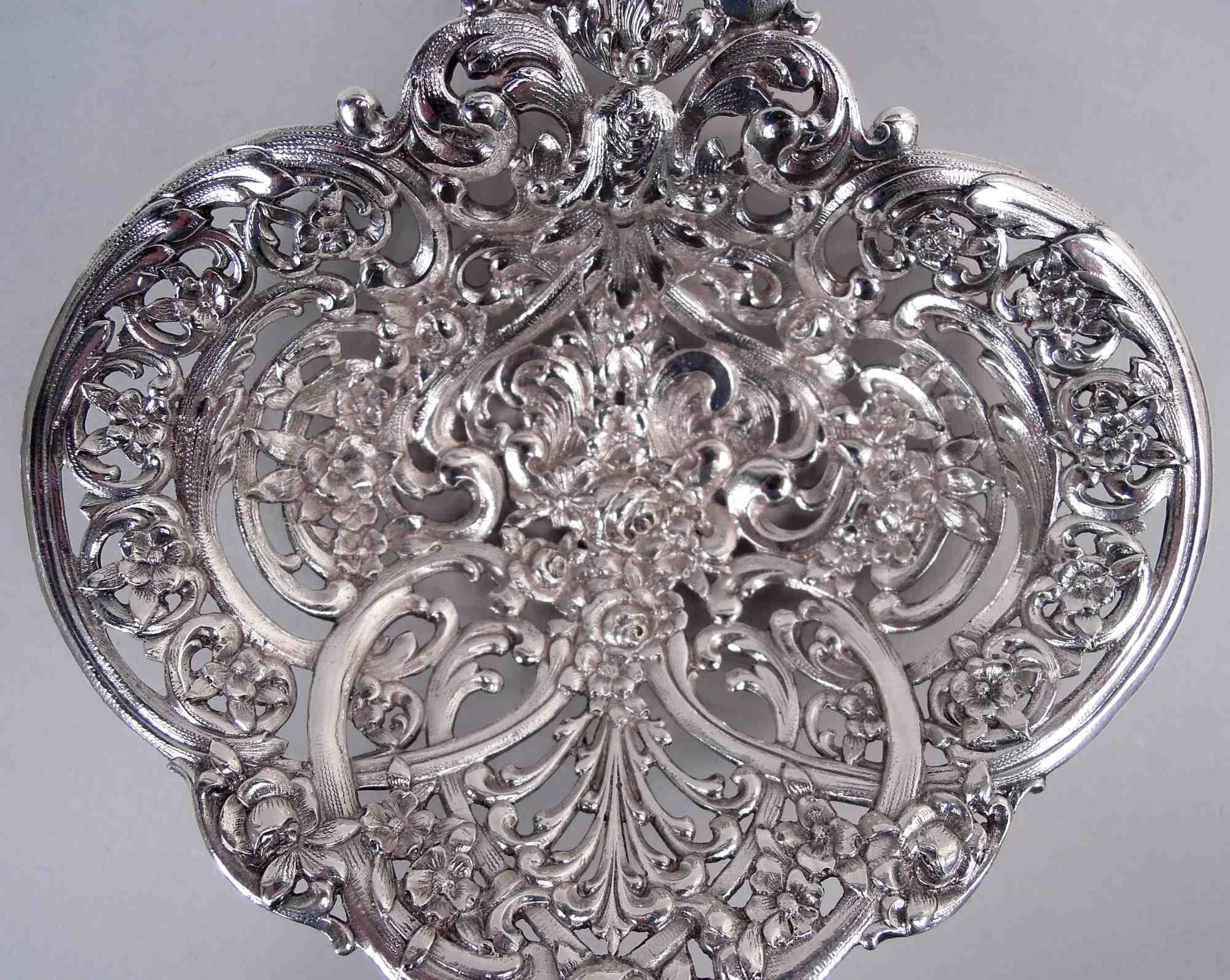 20ième siècle Cuillère à bonbons ancienne Tiffany Gilded Age en argent sterling en vente