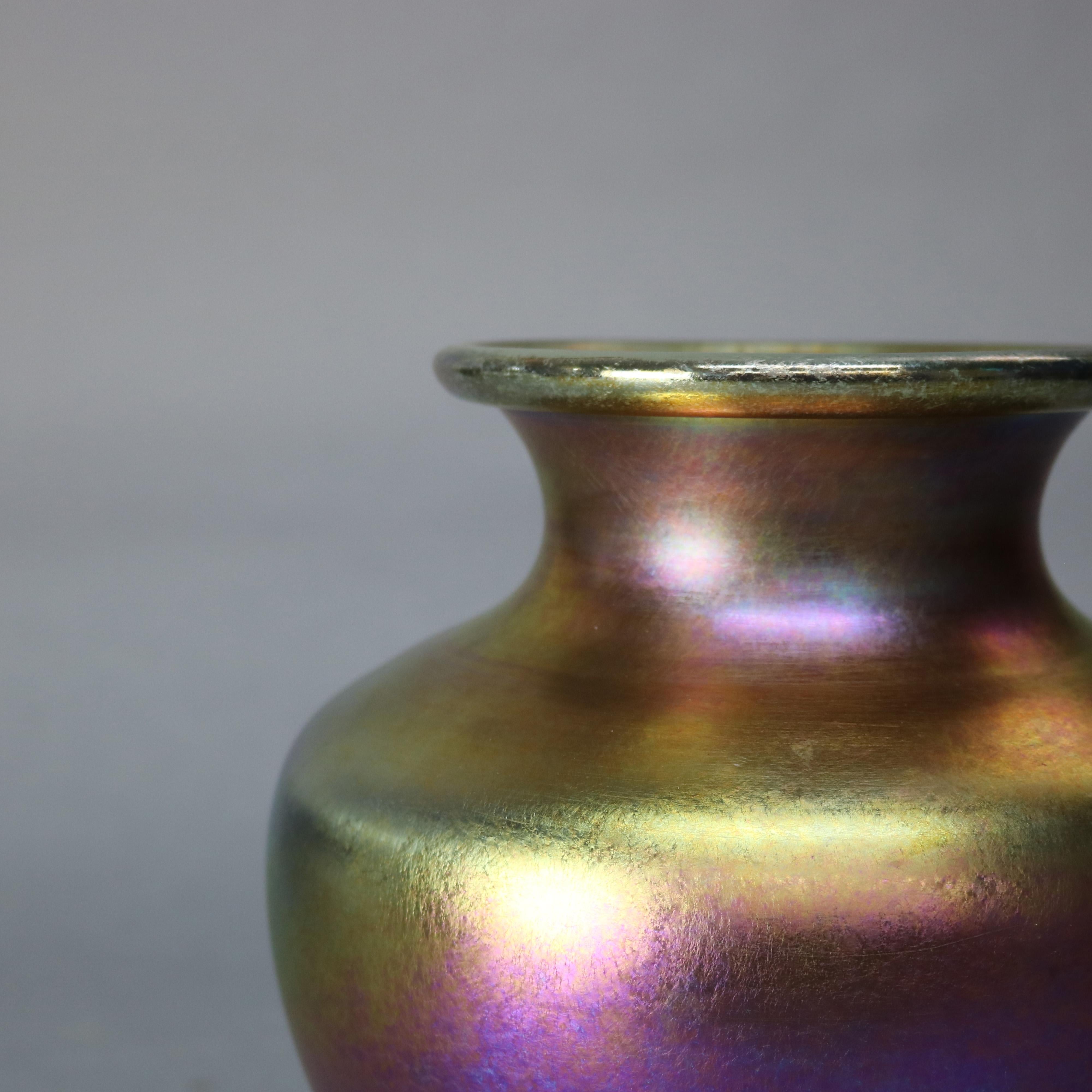 Hand-Crafted Antique Tiffany Gold Favrile Bulbous Vase, Signed L. C. Tiffany #2580 circa 1910