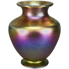Antique Tiffany Gold Favrile Bulbous Vase, Signed L. C. Tiffany #2580 circa 1910