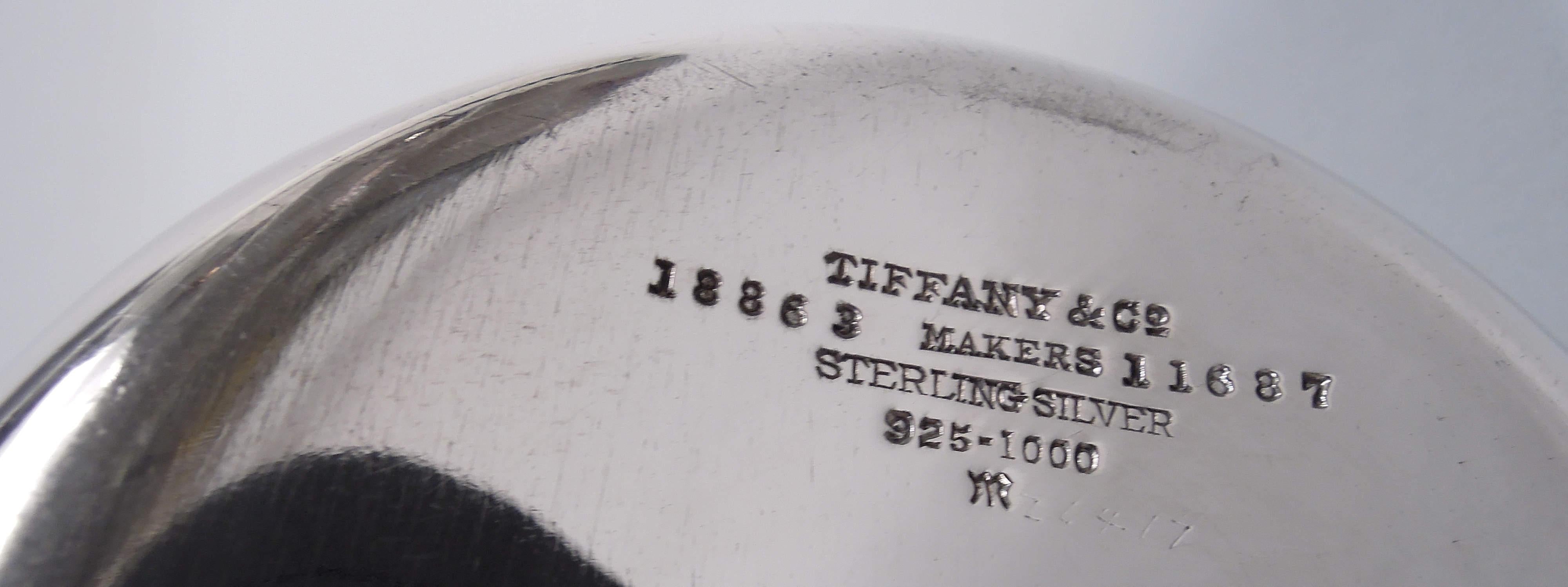20ième siècle Coupe gobelet irlandaise géorgienne néoclassique en argent sterling antique Tiffany