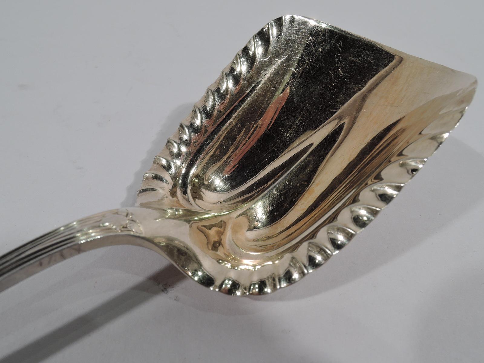 Antique Tiffany Japanese Sterling Silver Berry Scoop In Excellent Condition In New York, NY