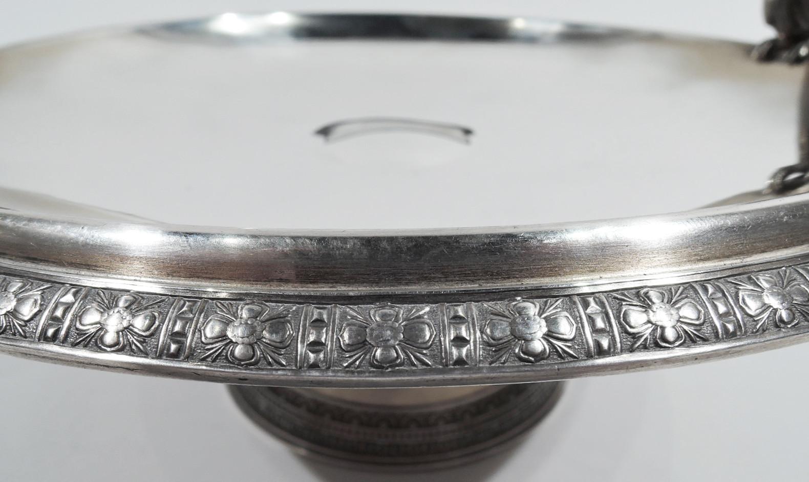 Antike Tiffany Klassische Kompottschale mit Vogel badendekor aus Sterlingsilber im Zustand „Gut“ in New York, NY