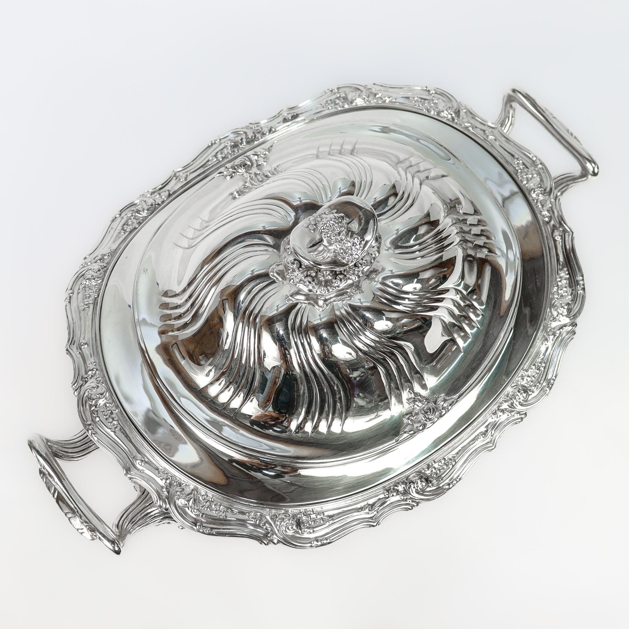 Antike Tiffany Sterling Silber Richelieu Muster Servierschüssel markiert 'OS' (Sterlingsilber) im Angebot