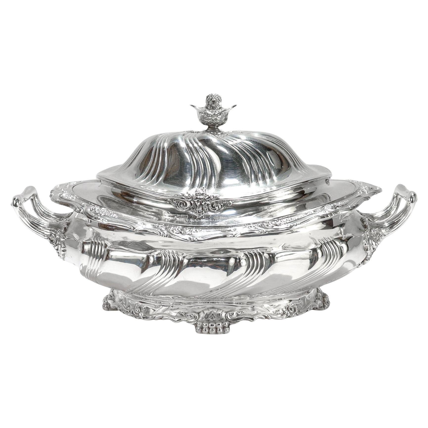 Antike Tiffany Sterling Silber Richelieu Muster Servierschüssel markiert 'OS' im Angebot