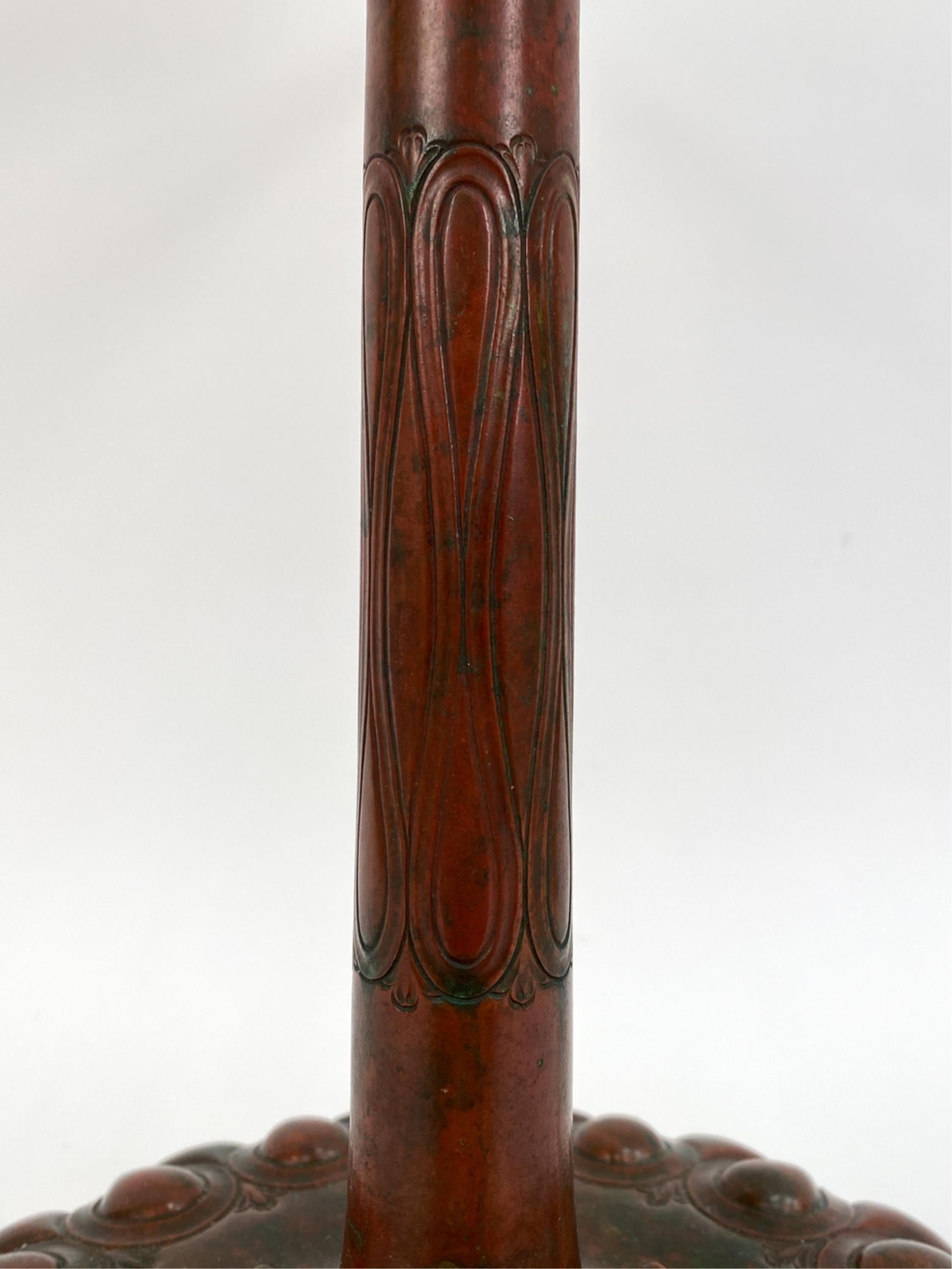 Antique Tiffany Studios 'Acorn' Table Lamp C.1910 For Sale 5