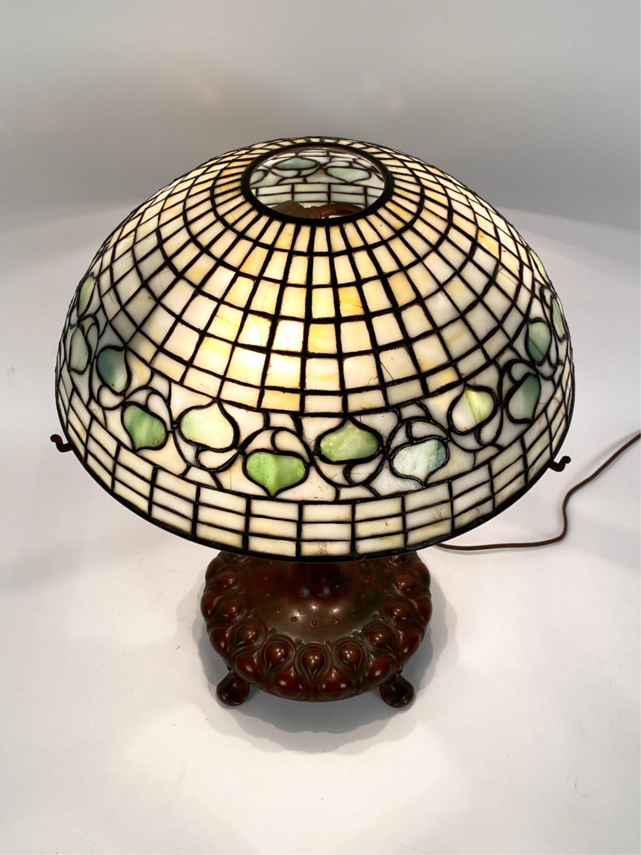 Antique Tiffany Studios 'Acorn' Table Lamp C.1910 In Good Condition For Sale In Norwalk, CT
