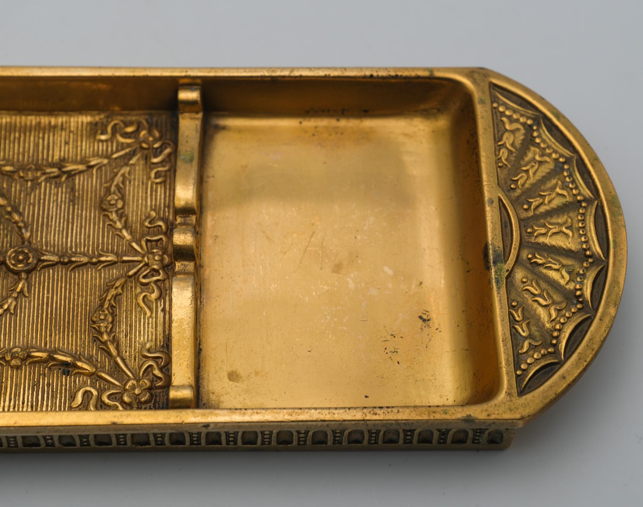 Antique Tiffany Studios Bronze Doré Pen Tray Neoclassical Taste For Sale 4