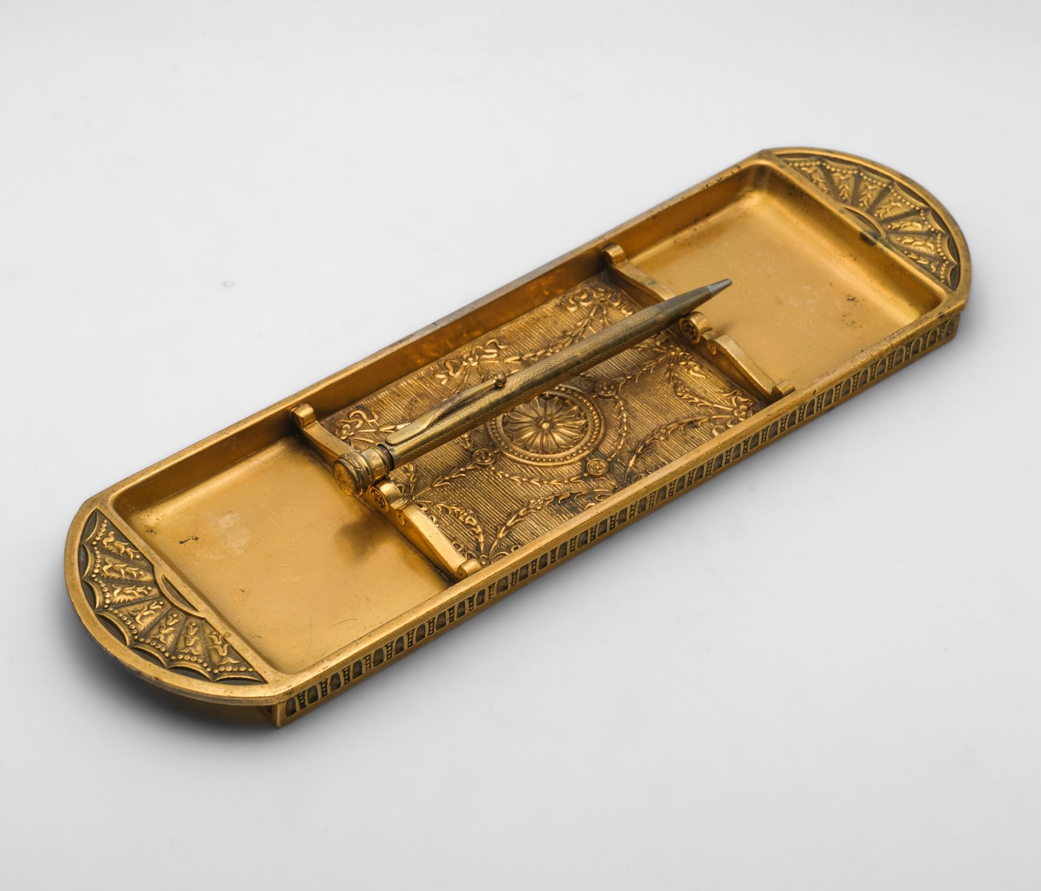 Antique Tiffany Studios Bronze Doré Pen Tray Neoclassical Taste In Good Condition For Sale In Norwich, GB