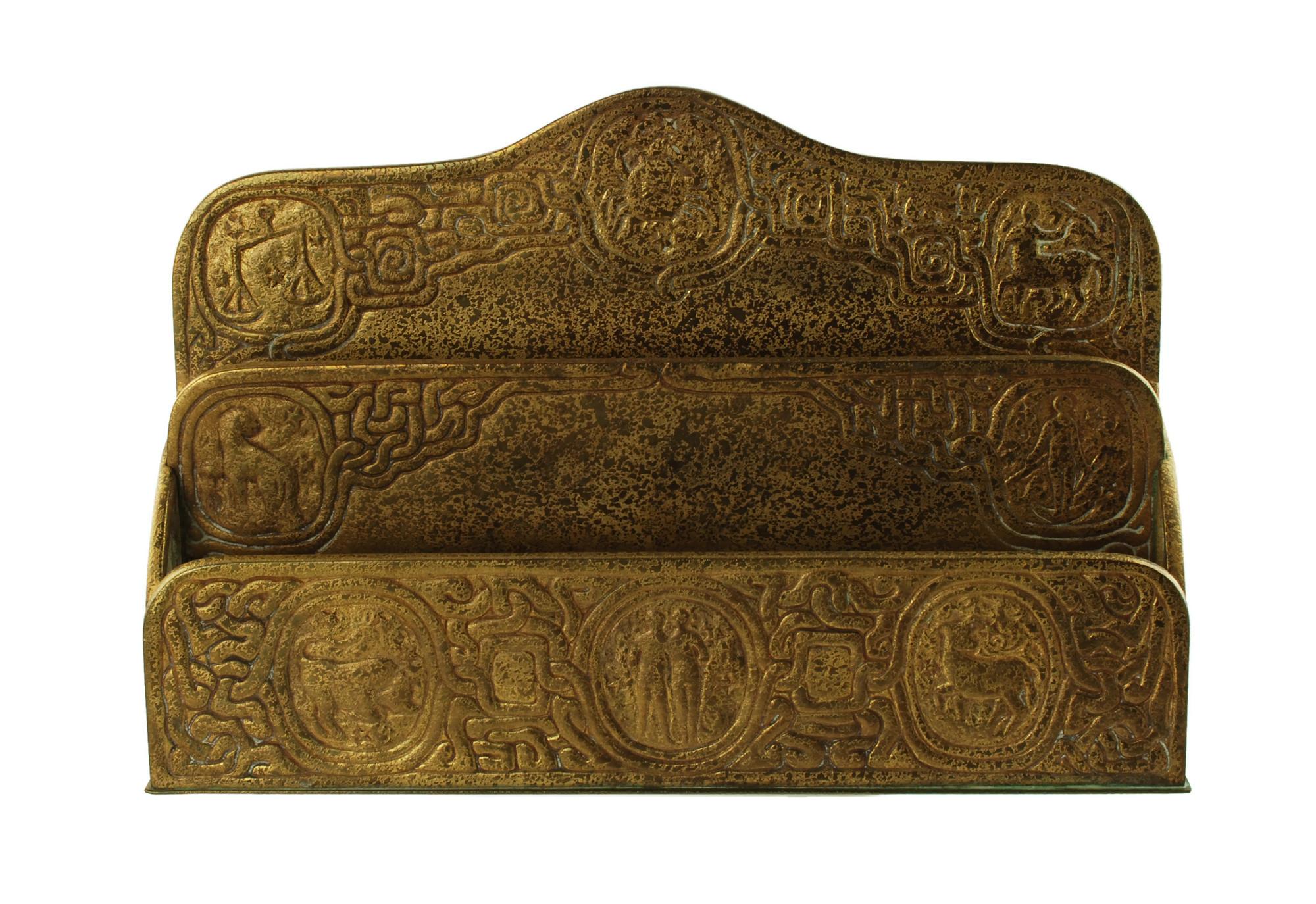 Antike Tiffany Studios Zodiac 6-teilige Bronze Doré Schreibtisch Set im Angebot 3