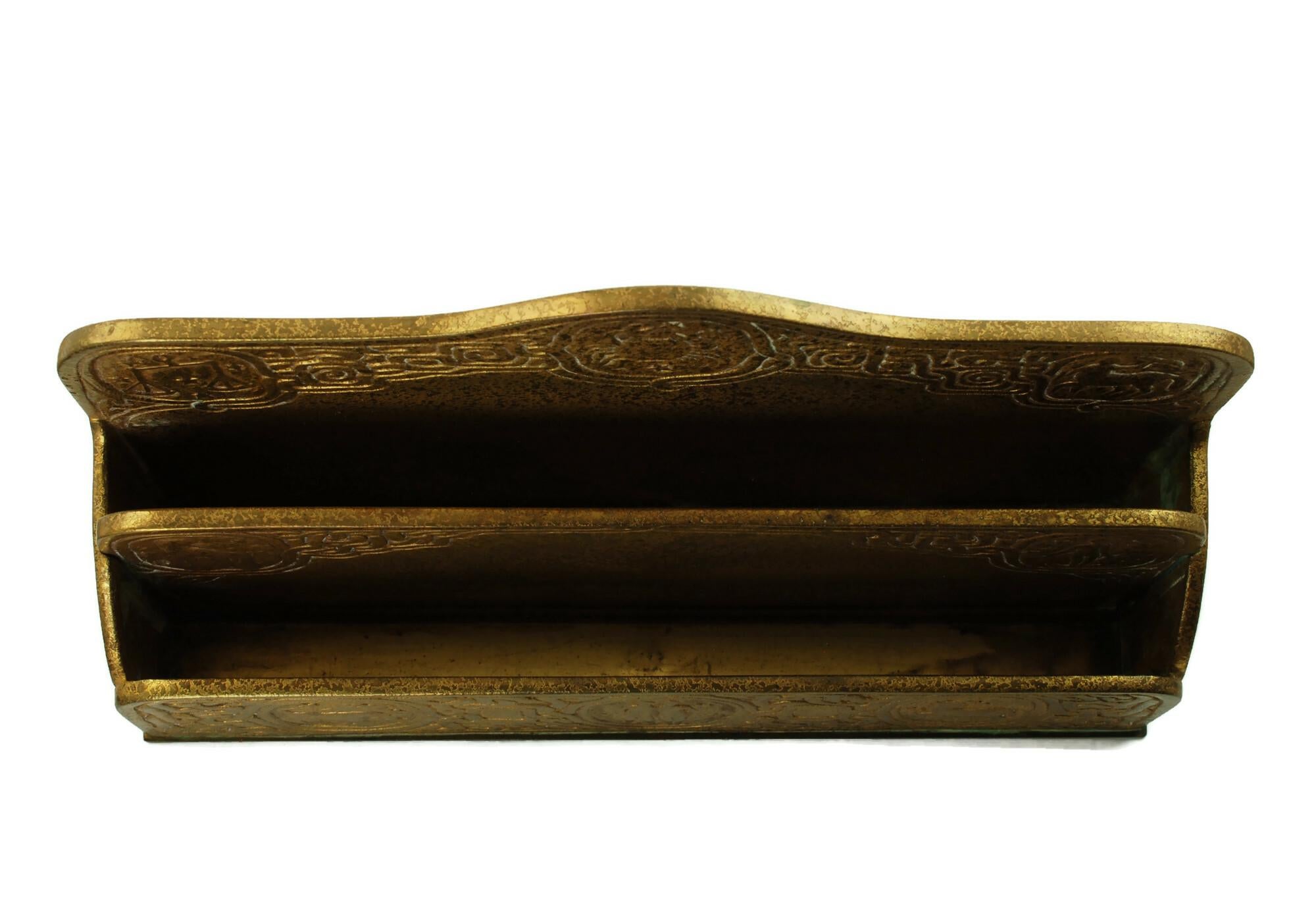 Antike Tiffany Studios Zodiac 6-teilige Bronze Doré Schreibtisch Set im Angebot 7