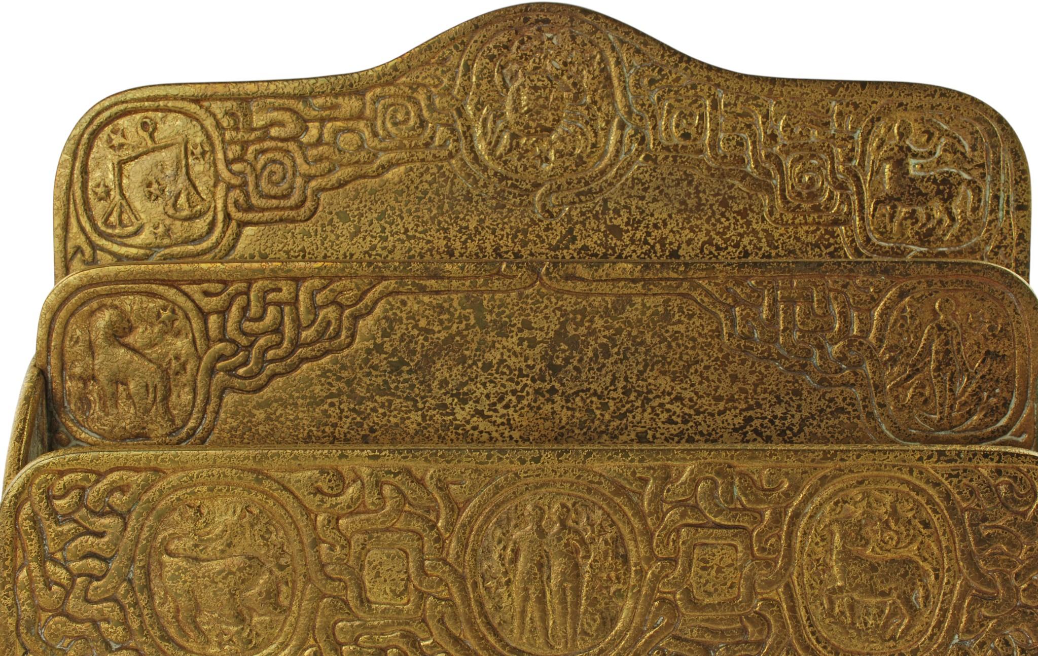 Antike Tiffany Studios Zodiac 6-teilige Bronze Doré Schreibtisch Set (amerikanisch) im Angebot