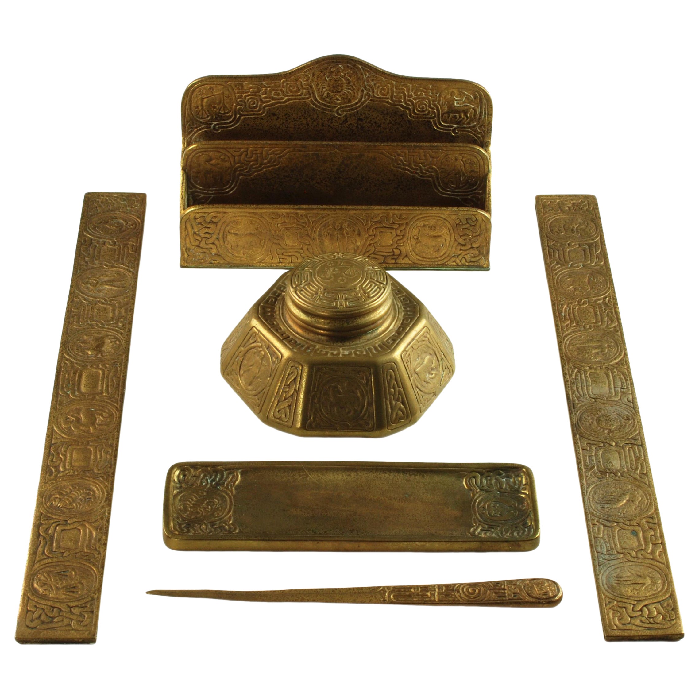 Antico Studio Tiffany Studios Zodiac 6-Piece Bronzo Doré da scrivania