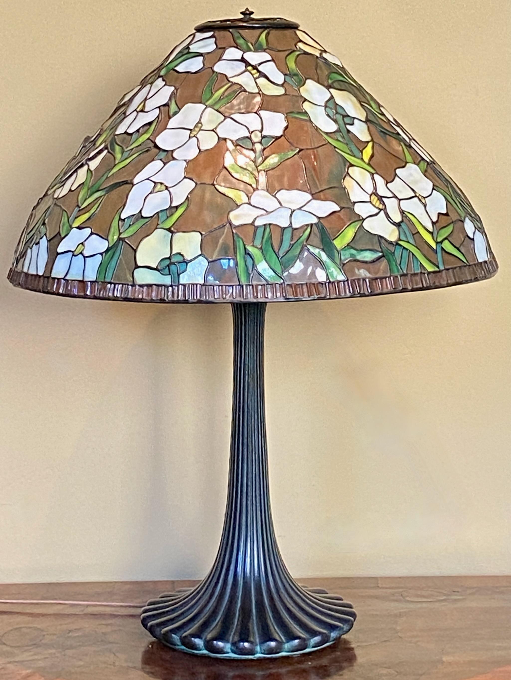 Antique Tiffany Style Leaded Glass Table Lamp 2
