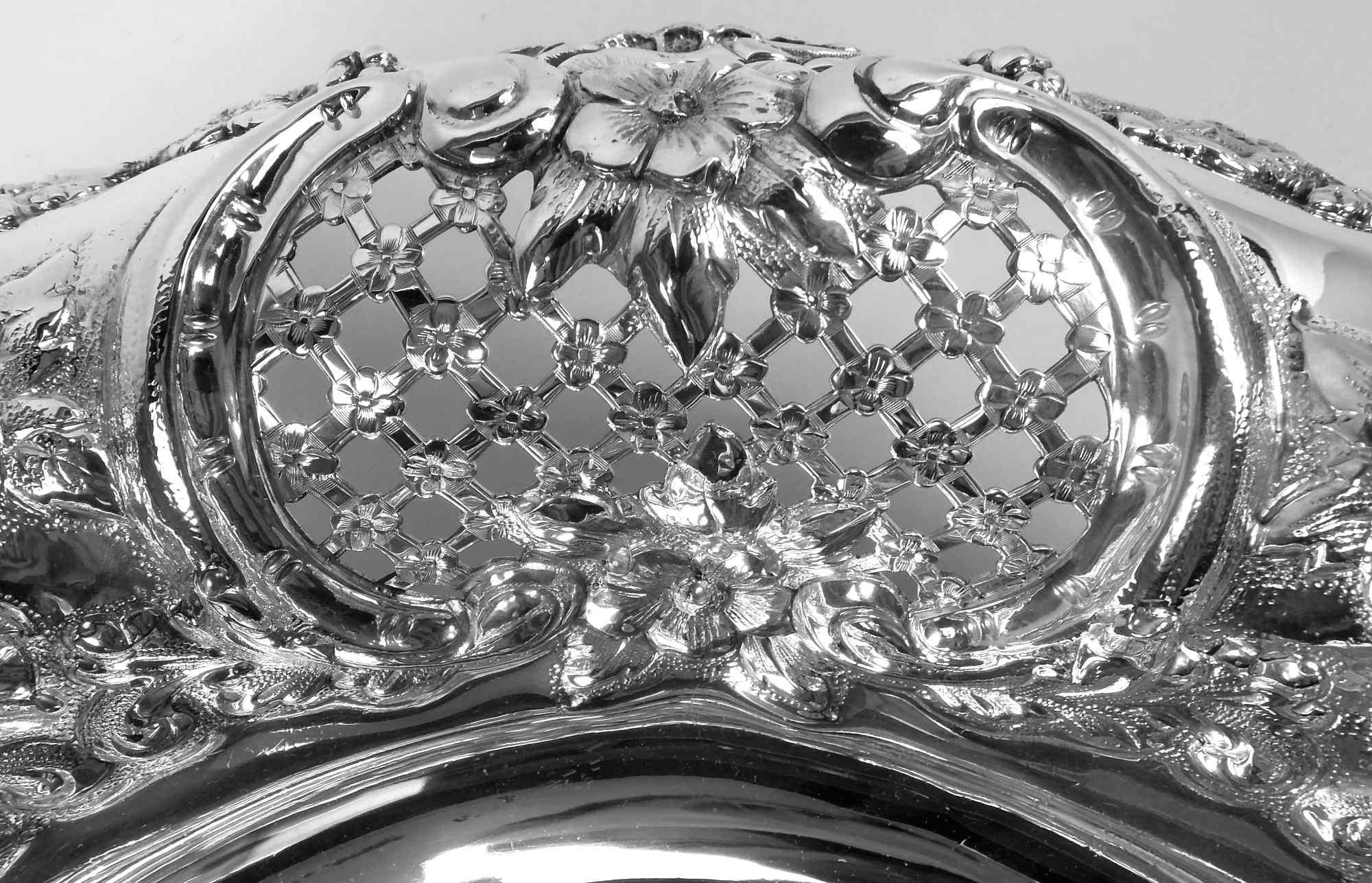 Appliqué Antique Tiffany Victorian Classical Sterling Silver Centerpiece Bowl For Sale