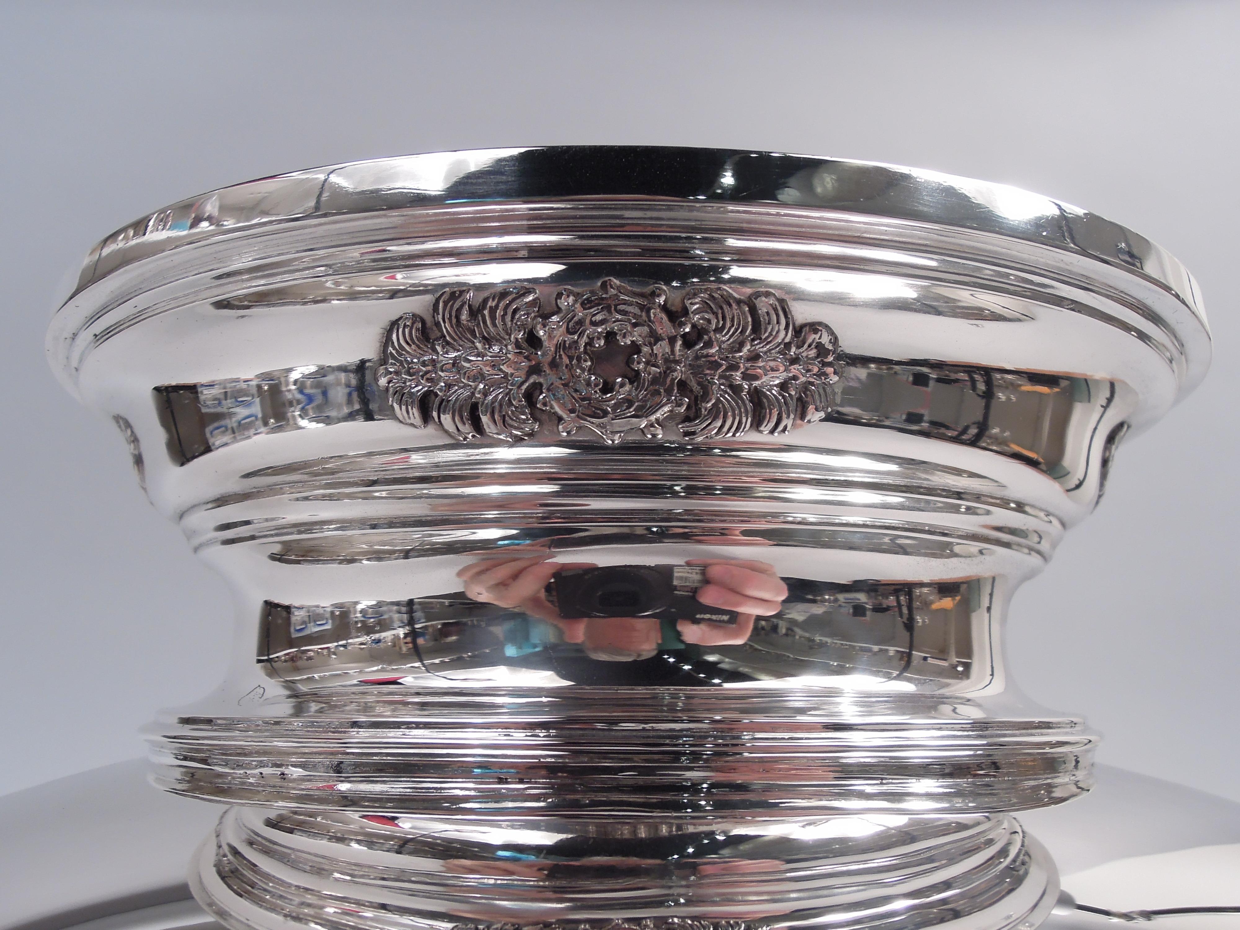 Soupière ancienne en argent sterling de style victorien Tiffany classique en vente 3