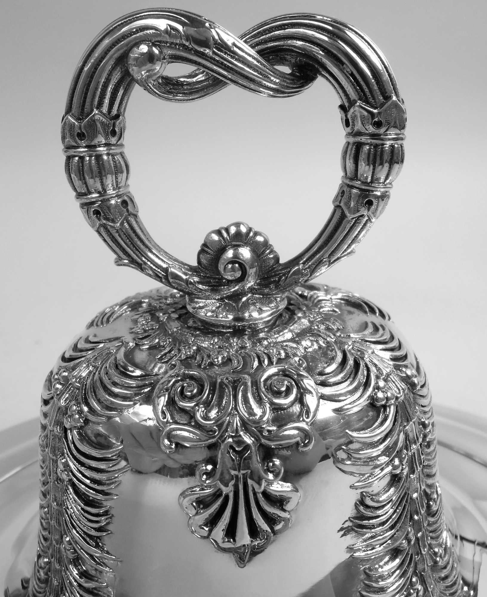 Soupière ancienne en argent sterling de style victorien Tiffany classique Bon état - En vente à New York, NY