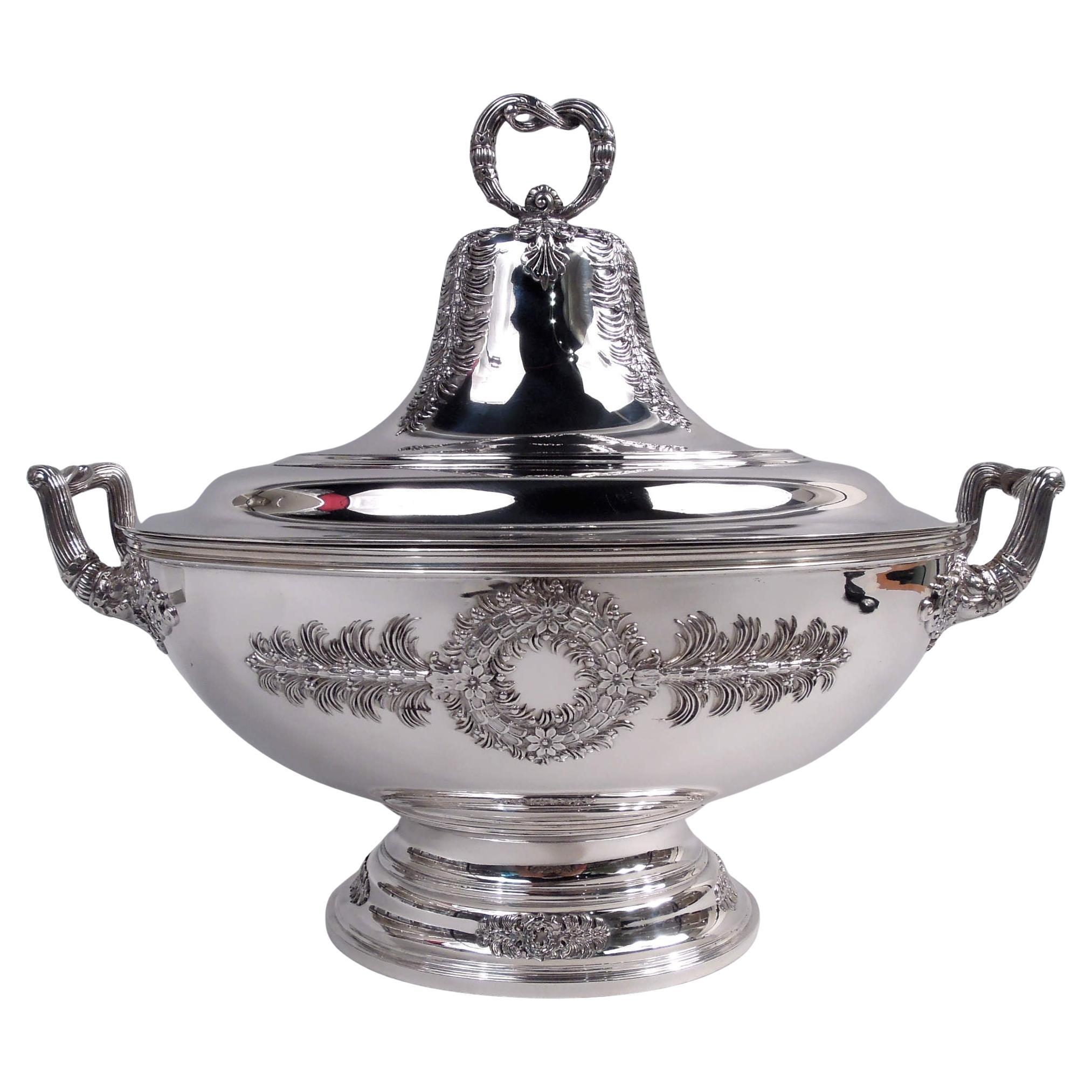 Soupière ancienne en argent sterling de style victorien Tiffany classique