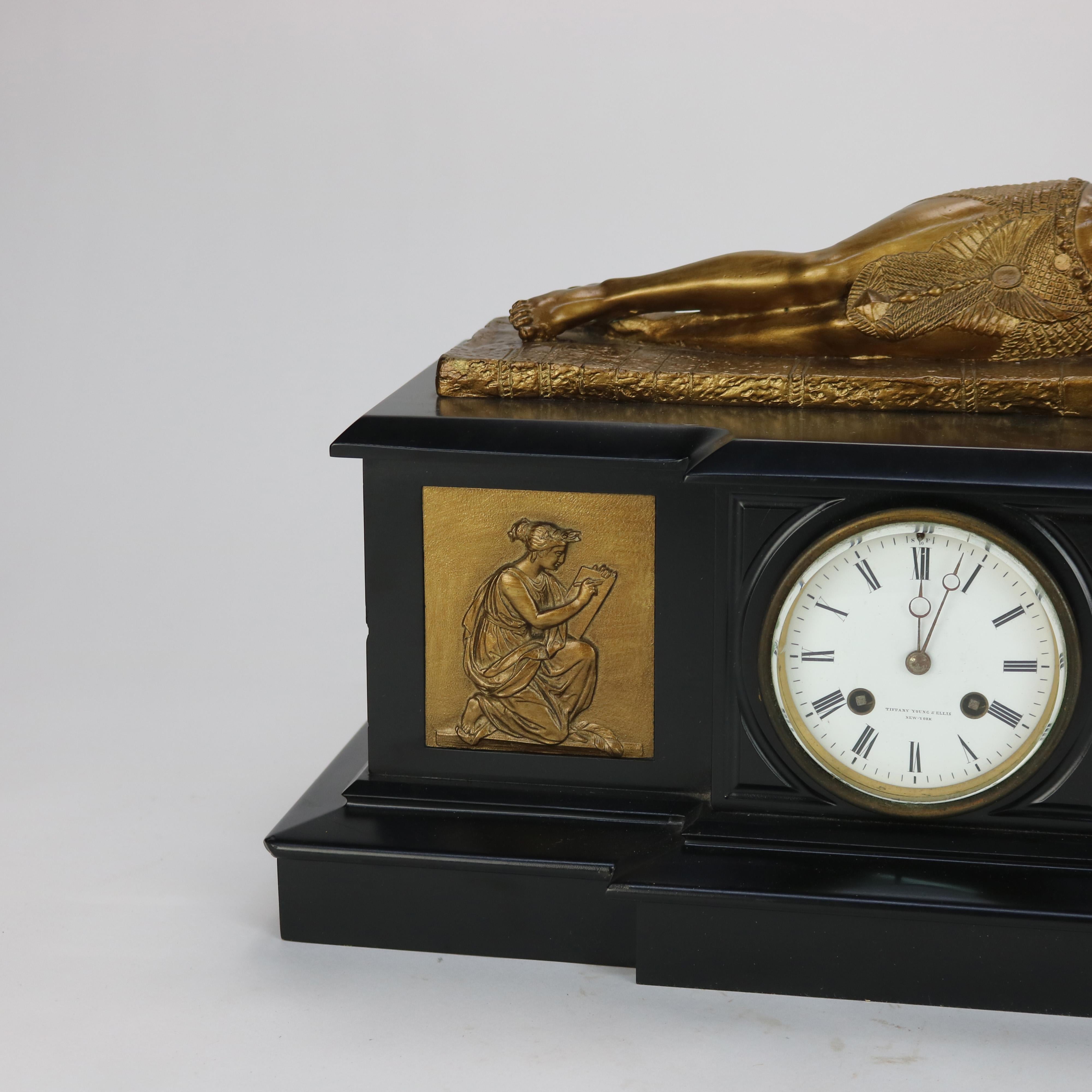 Antike figurale Kaminuhr von Tiffany, Young & Ellis im ägyptischen Revival-Stil, um 1890 7