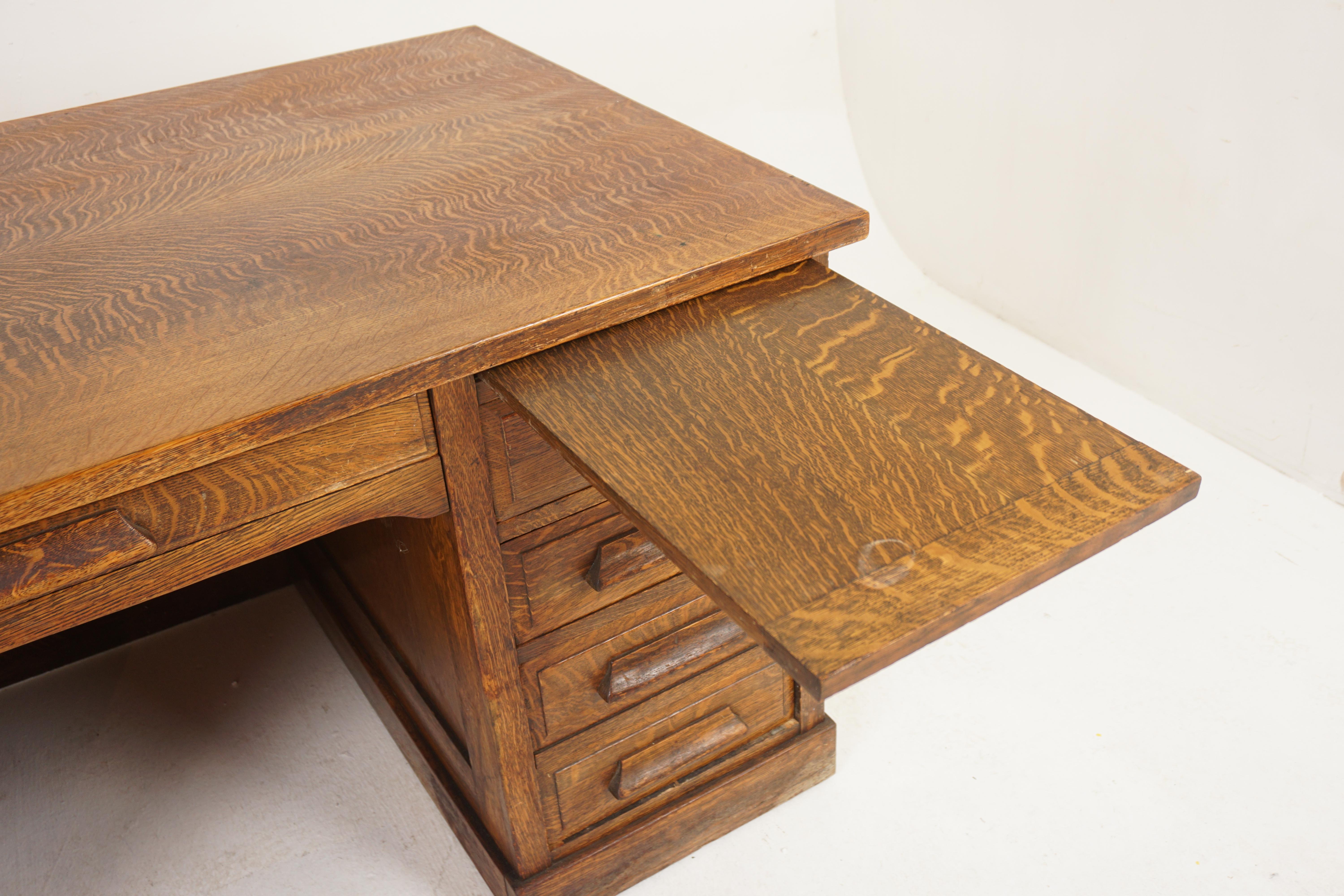 Early 20th Century Antique Tiger Oak Double Pedestal Free Standing Desk, Scotland 1900, H936 For Sale