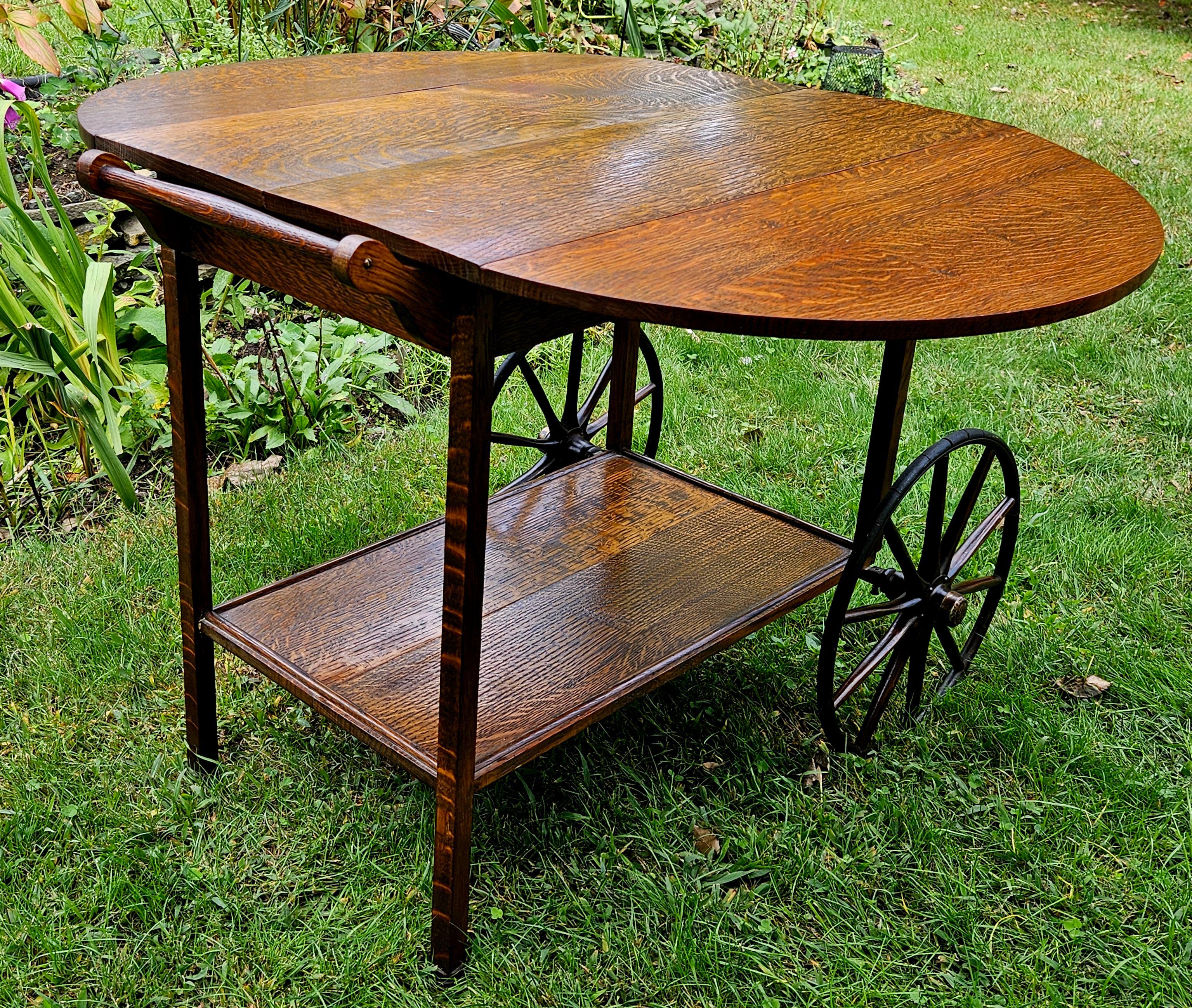 Antique Tiger oak Tea Cart Server Cart With Removable Glass Tray Top For Sale 11