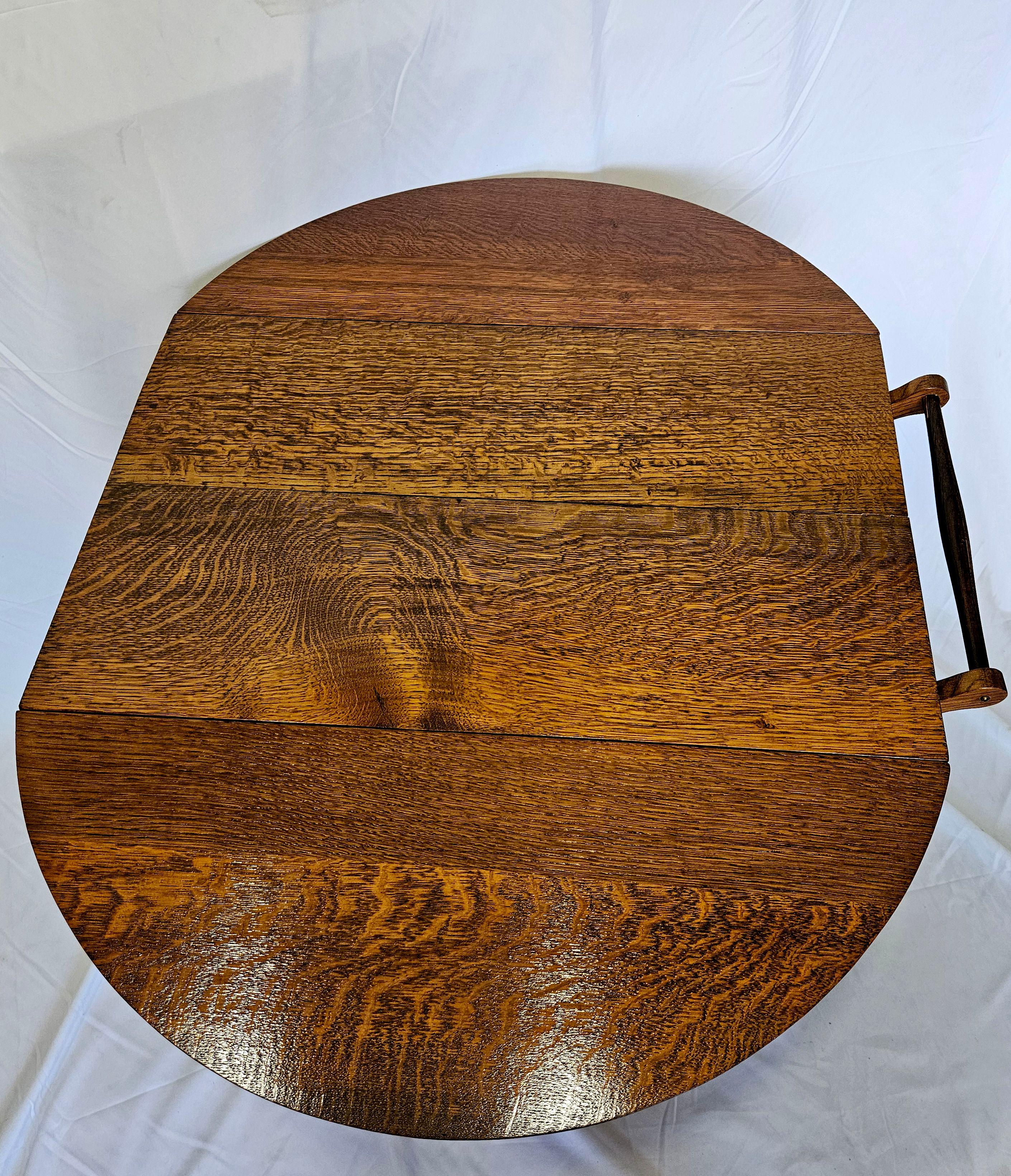 Wood Antique Tiger oak Tea Cart Server Cart With Removable Glass Tray Top For Sale