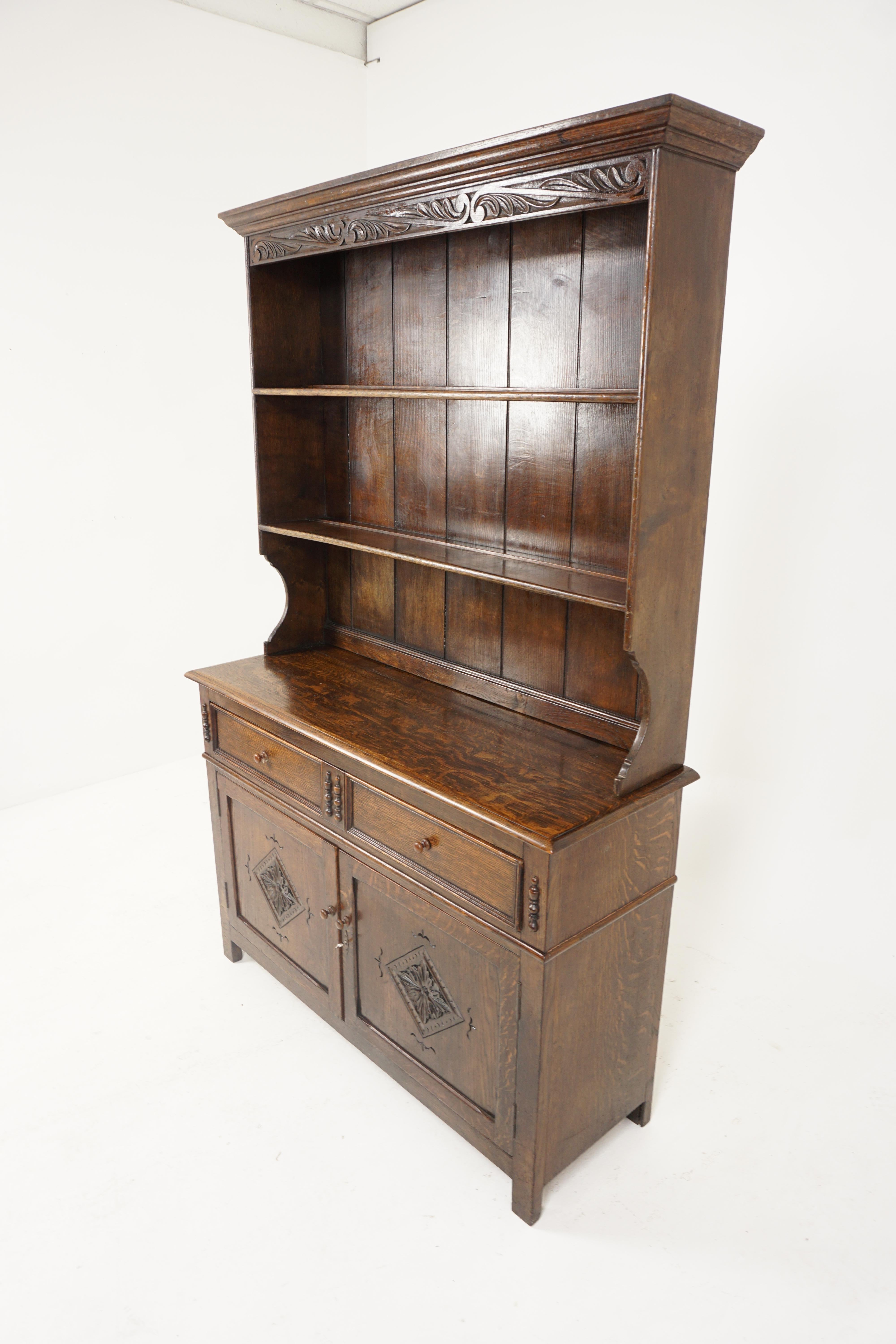 Antique Tiger Oak Welsh Dresser, Buffet and Hutch, Scotland 1920, B2576

Scotland 1920
Solid oak
Original finish
Carved cornice on top 
Two shelves below
Rectangular top on the base
One full length drawer with original wooden knobs
Pair of