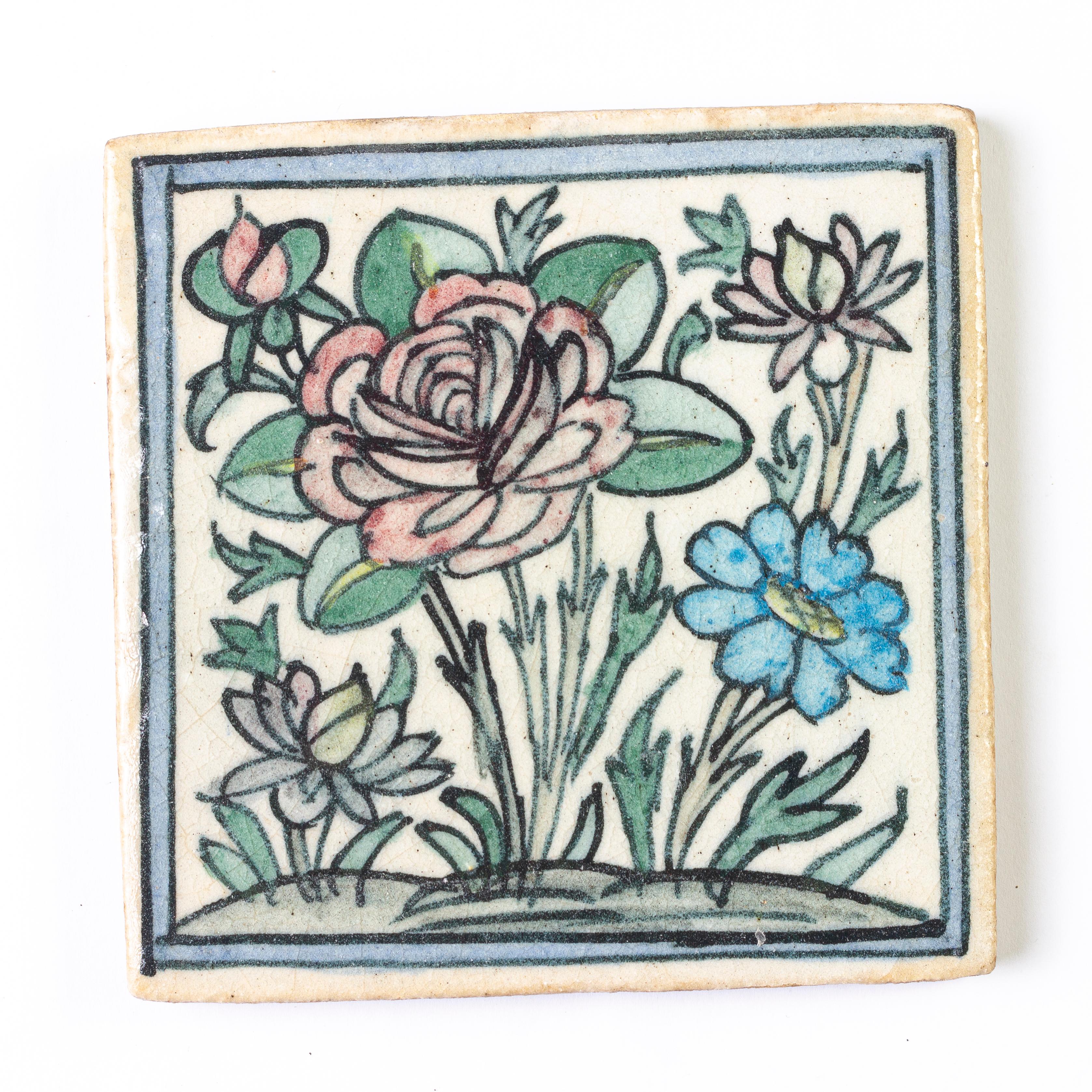 Azulejos antiguos con flores pintados a mano siglo XX en venta