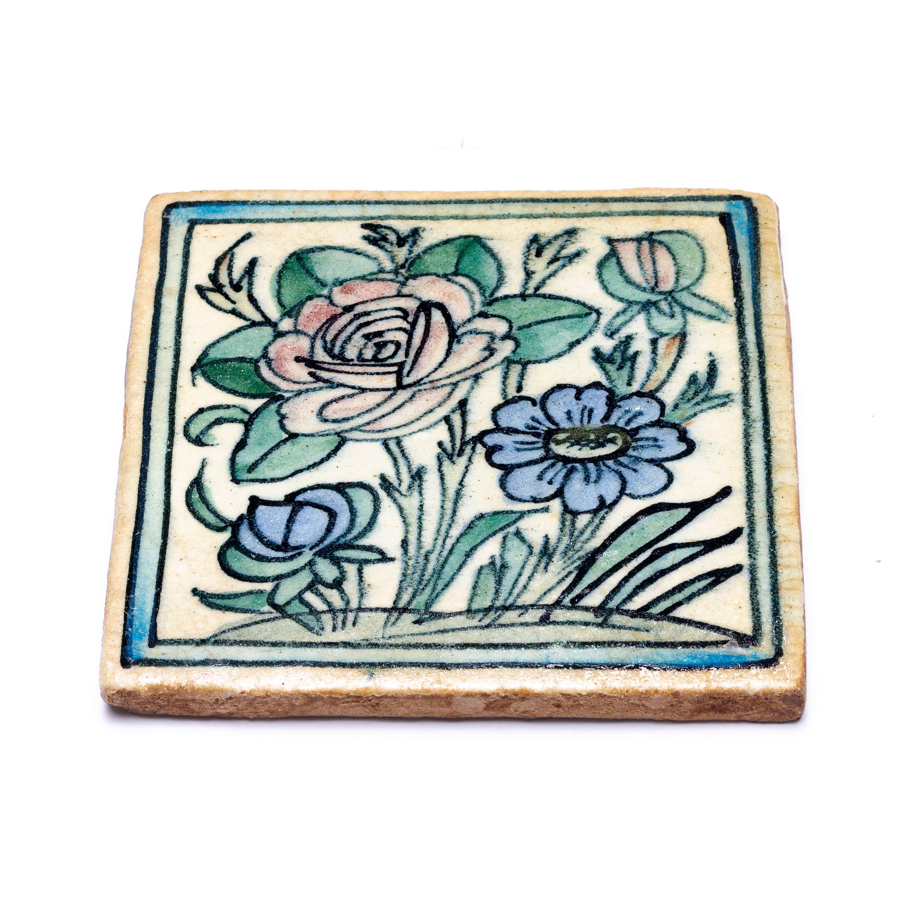 Azulejos antiguos con flores pintados a mano Cerámico en venta