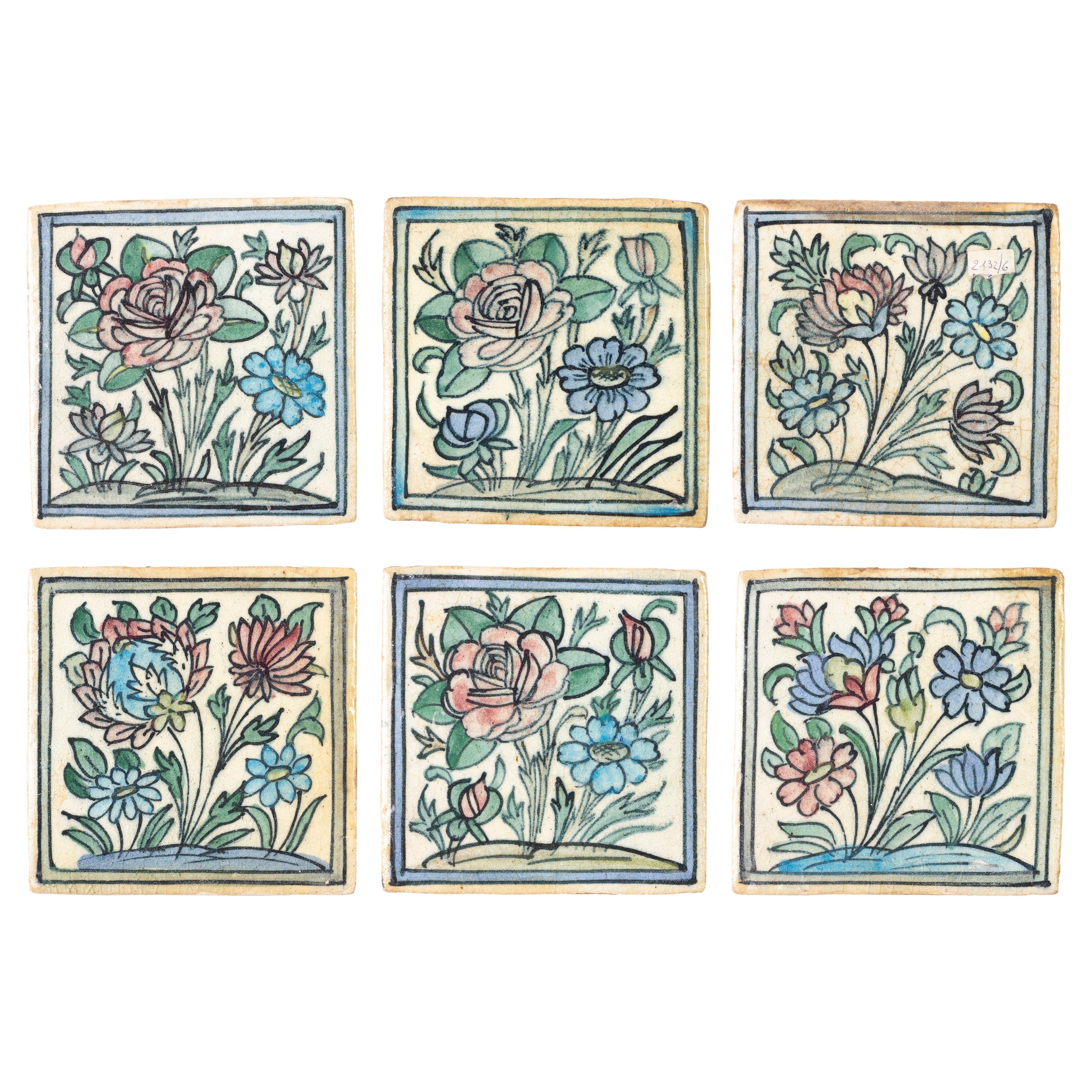 Azulejos antiguos con flores pintados a mano