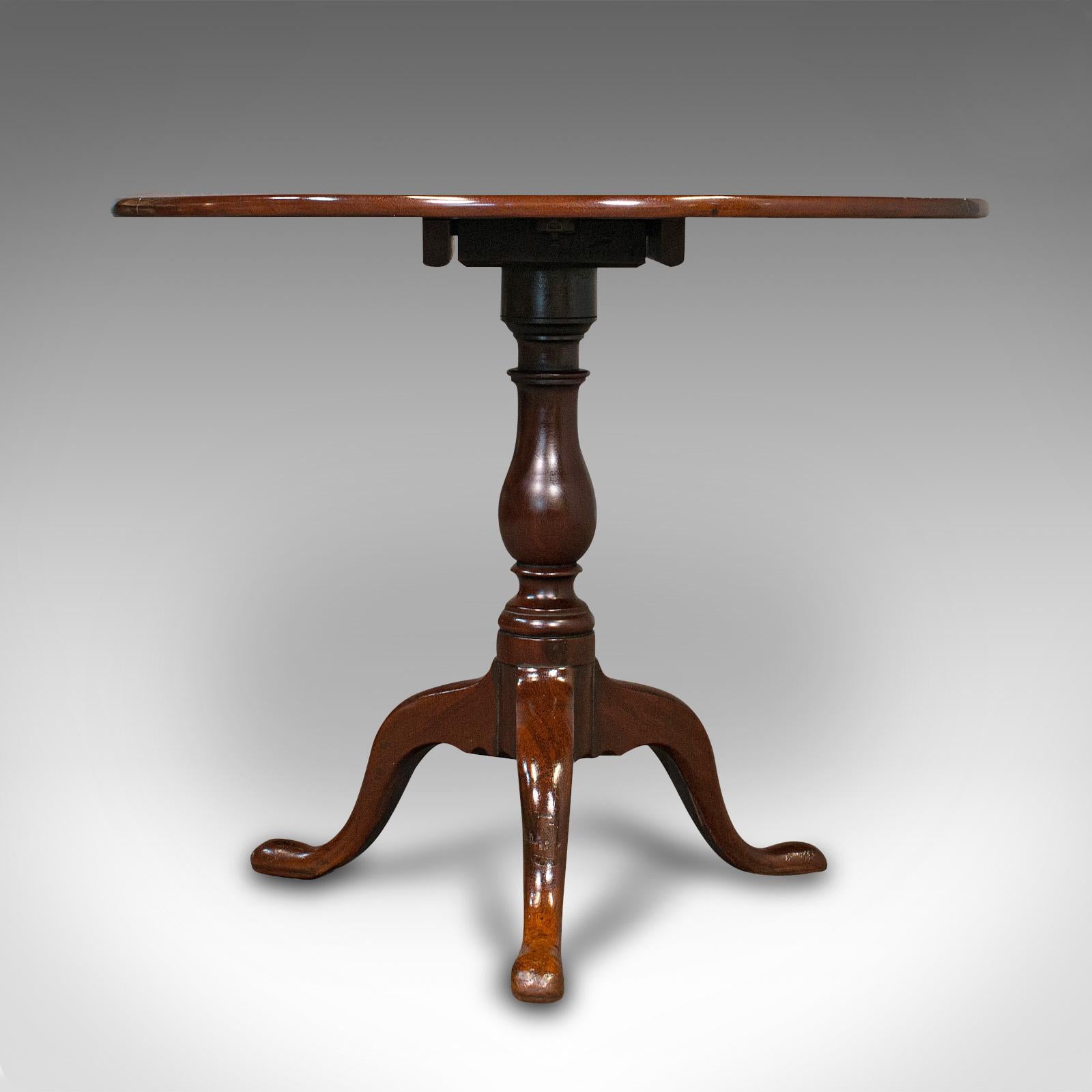 Wood Antique Tilt Top Occasional Table, English, Mahogany, Side, Lamp, Georgian, 1800 For Sale