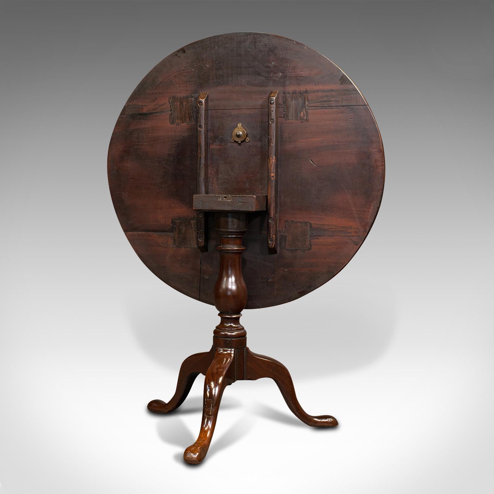 Antique Tilt Top Occasional Table, English, Mahogany, Side, Lamp, Georgian, 1800 For Sale 1