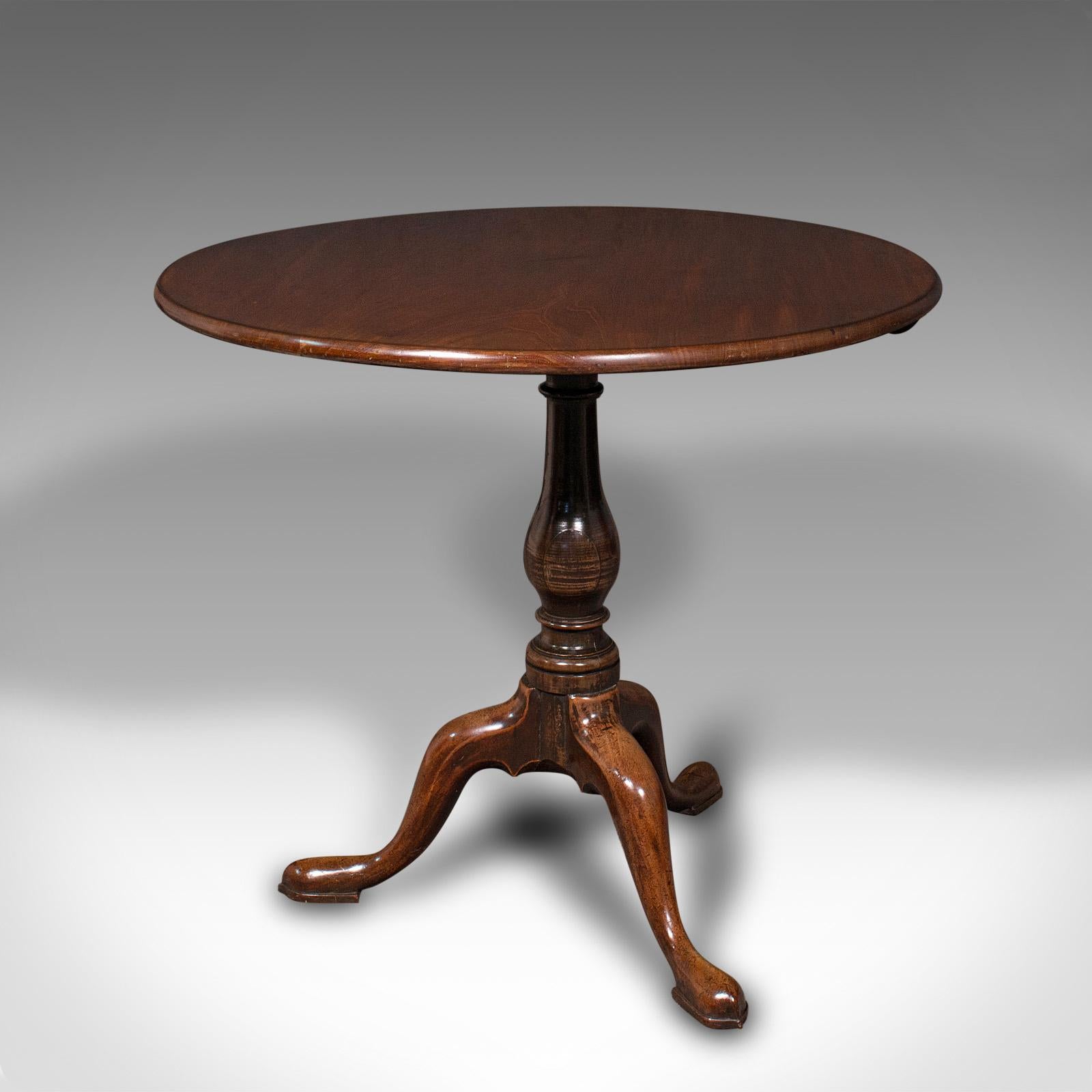 British Antique Tilt Top Table, English, Side, Lamp, Breakfast, Georgian, Circa 1820 For Sale