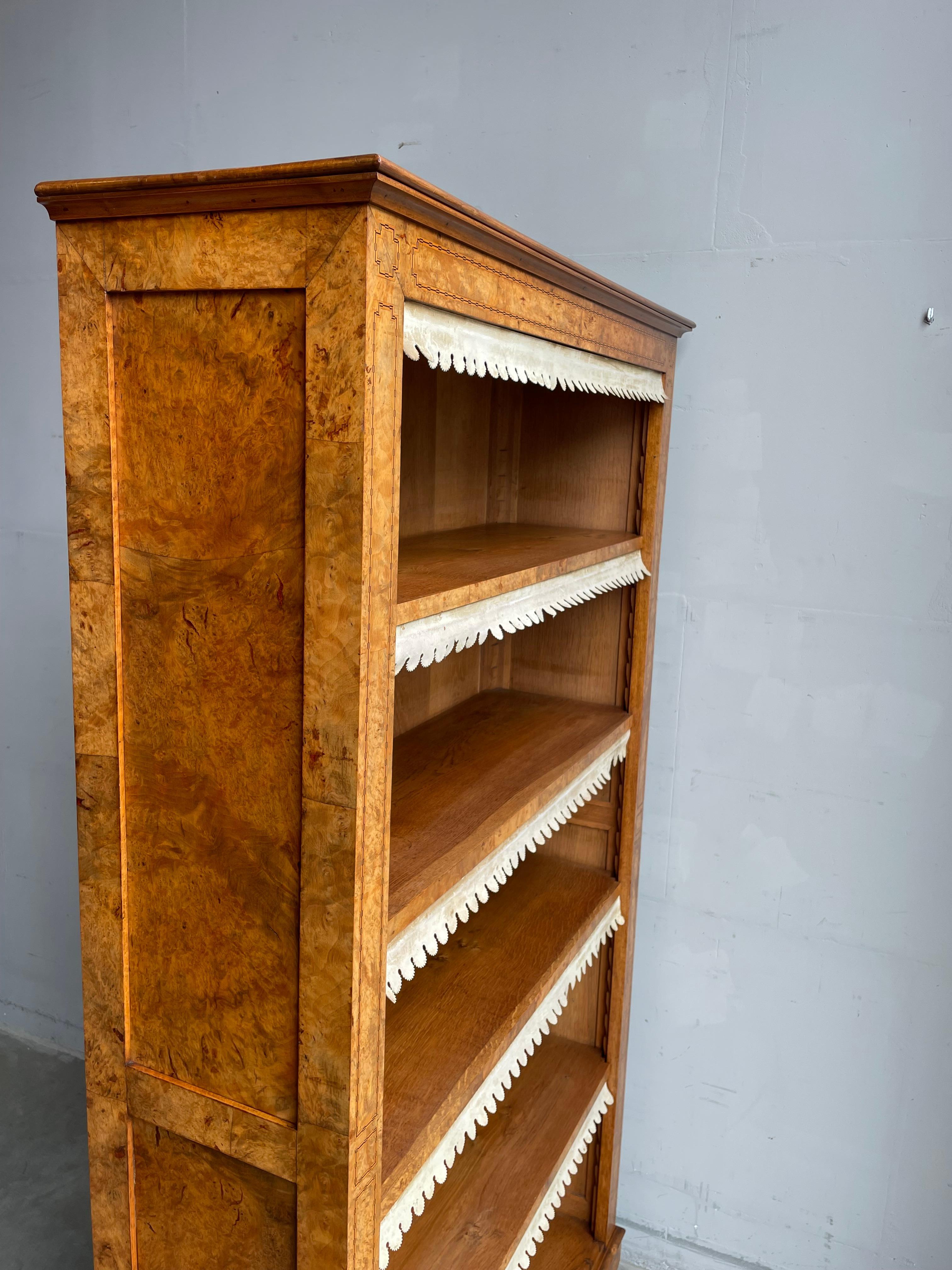 Antique & Timeless Open Bookcase of Oak & Burl Nutwood w. Inlaid Patterns 1890s For Sale 7