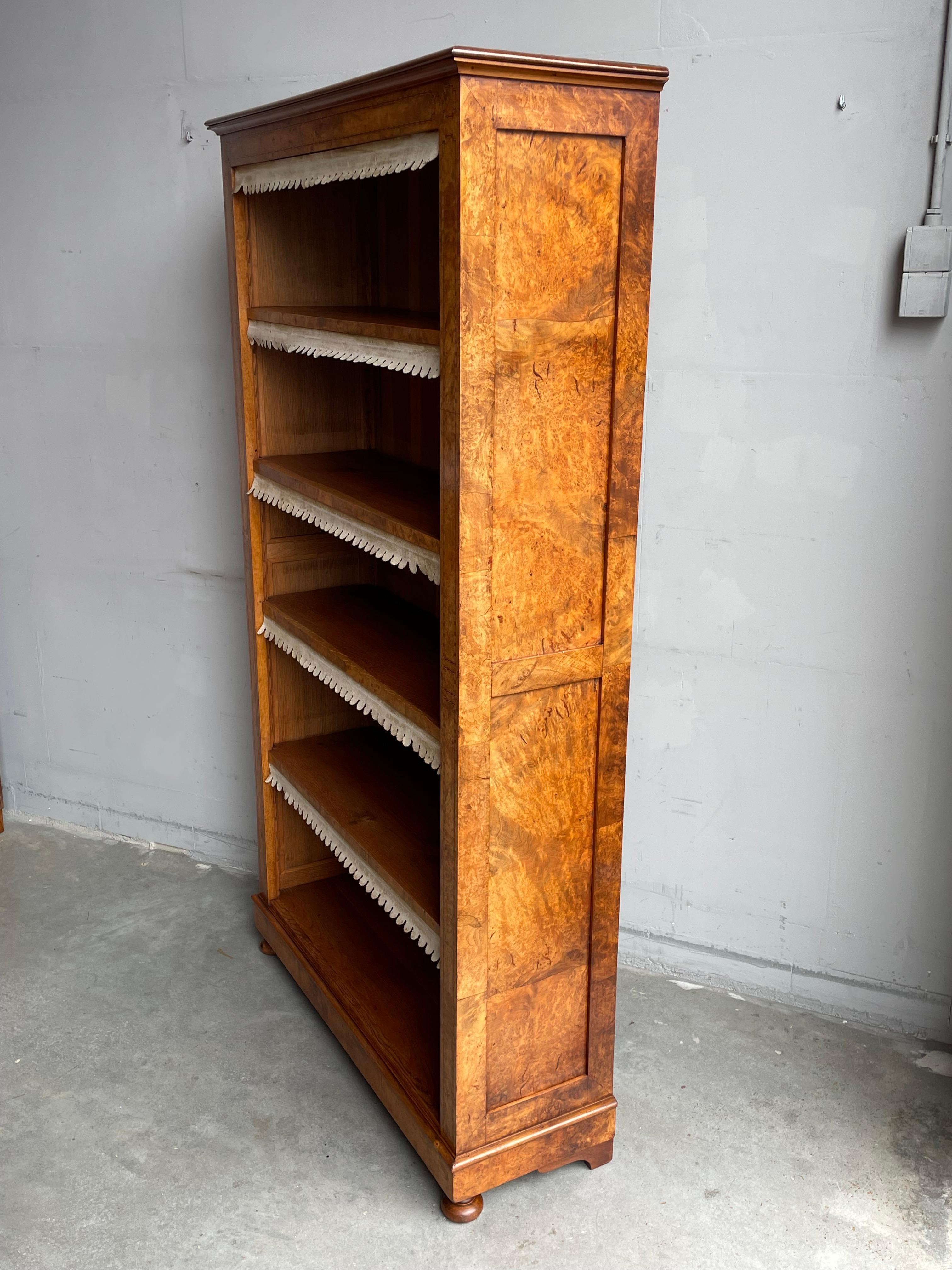 Antique & Timeless Open Bookcase of Oak & Burl Nutwood w. Inlaid Patterns 1890s For Sale 12