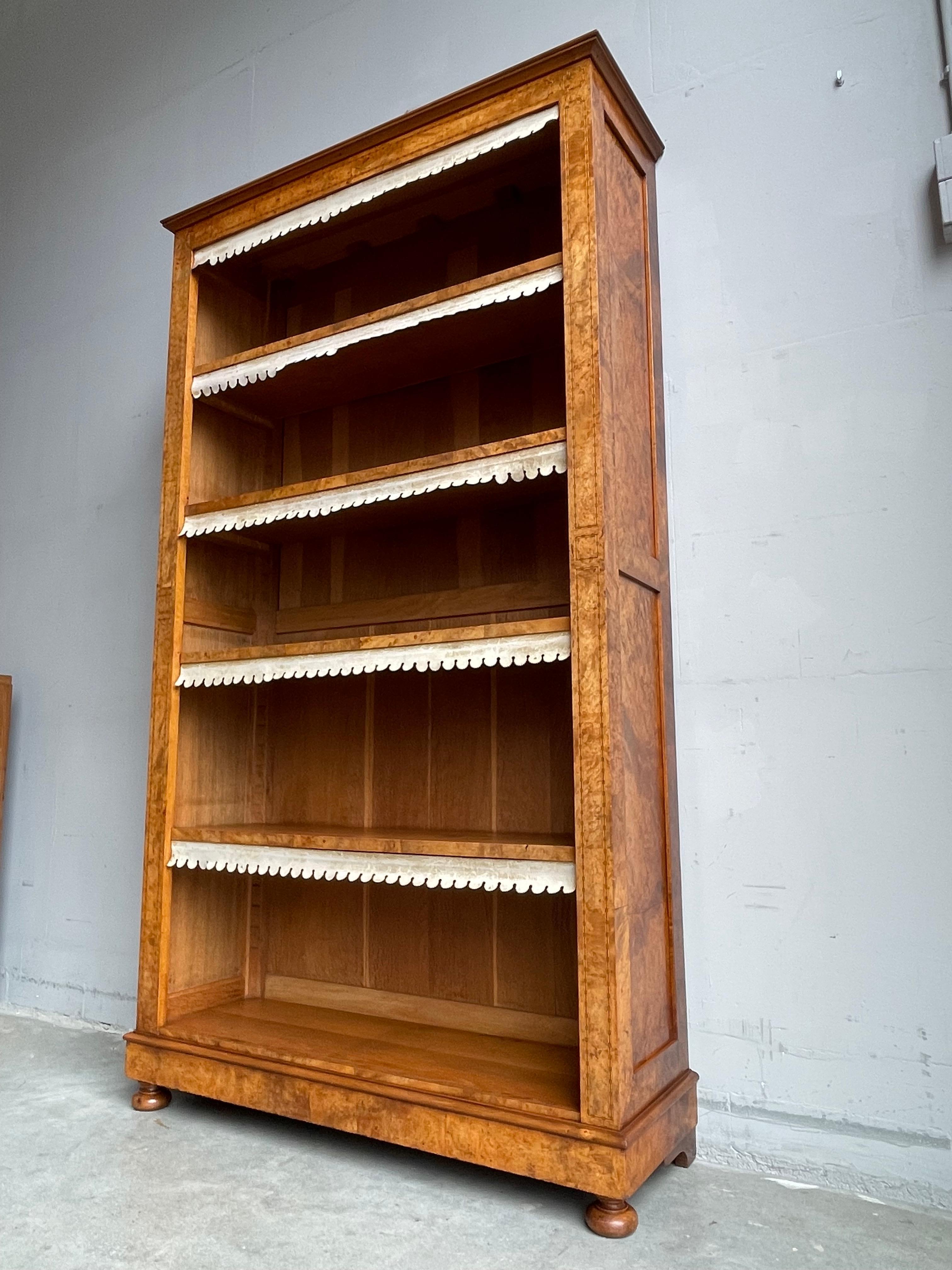 Antique & Timeless Open Bookcase of Oak & Burl Nutwood w. Inlaid Patterns 1890s For Sale 1