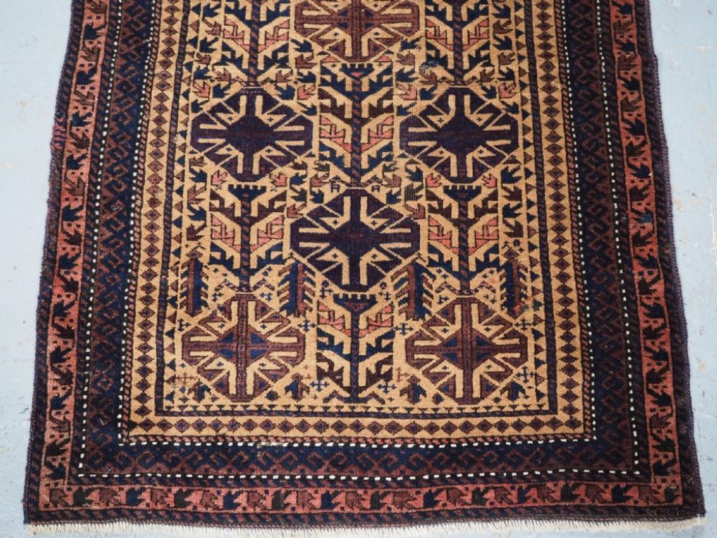 Antiker Timuri Baluch-Gebetteppich, Kamelgrund, um 1880 im Zustand „Gut“ im Angebot in Moreton-In-Marsh, GB