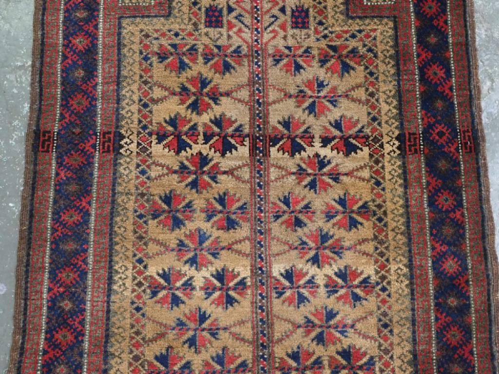 Antique Timuri / Baluch Prayer Rug, Circa 1900 In Excellent Condition For Sale In Moreton-In-Marsh, GB