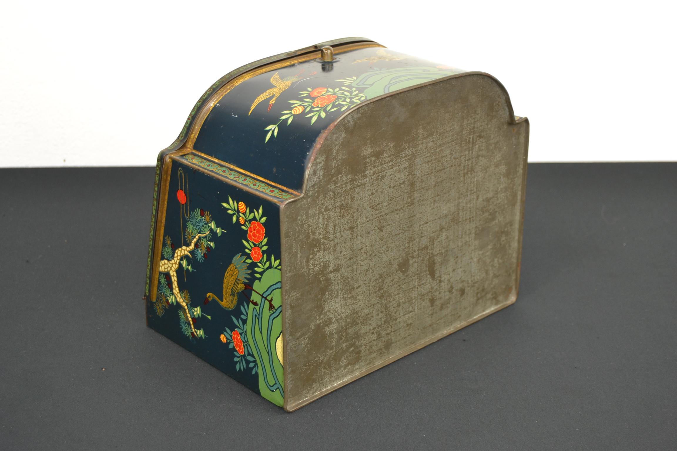 Antique Tin with Asian Birds, 1920s, The Netherlands 9